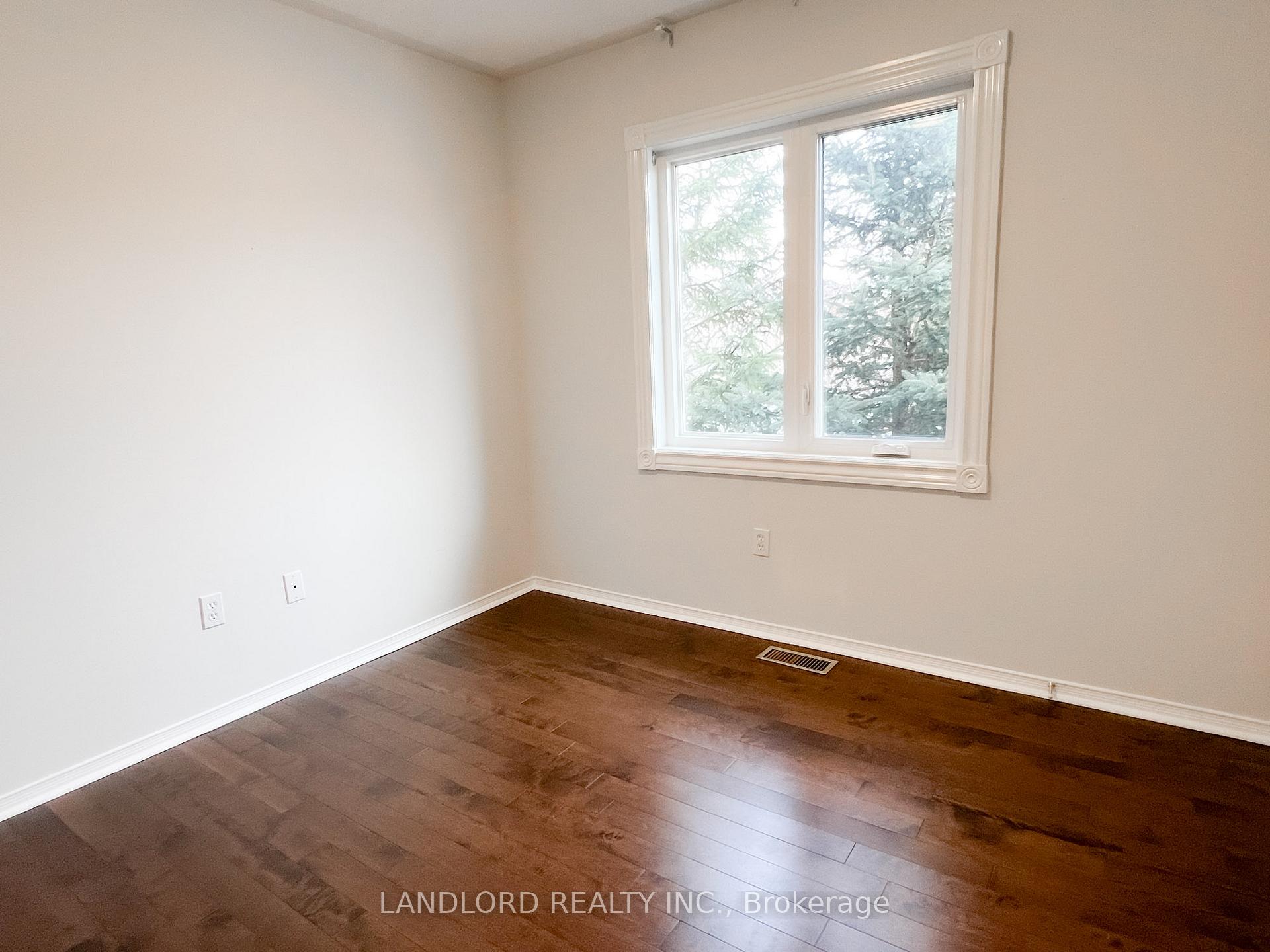 Photo 17 of 129 Bur Oak Avenue, Markham, Berczy — HOMEH