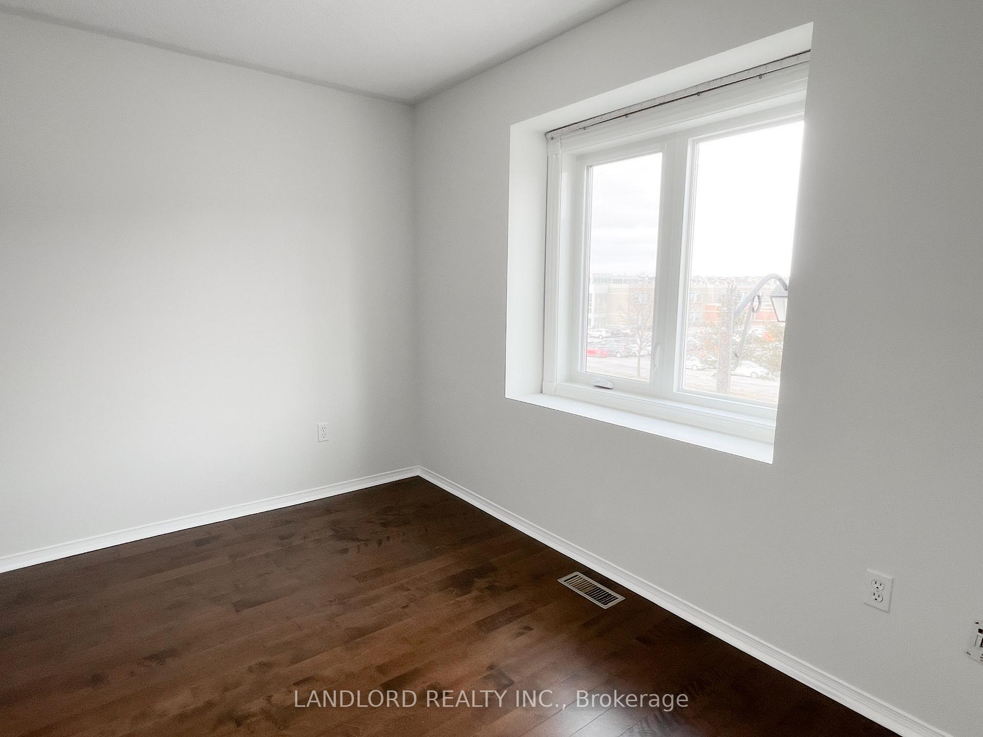 Photo 21 of 129 Bur Oak Avenue, Markham, Berczy — HOMEH