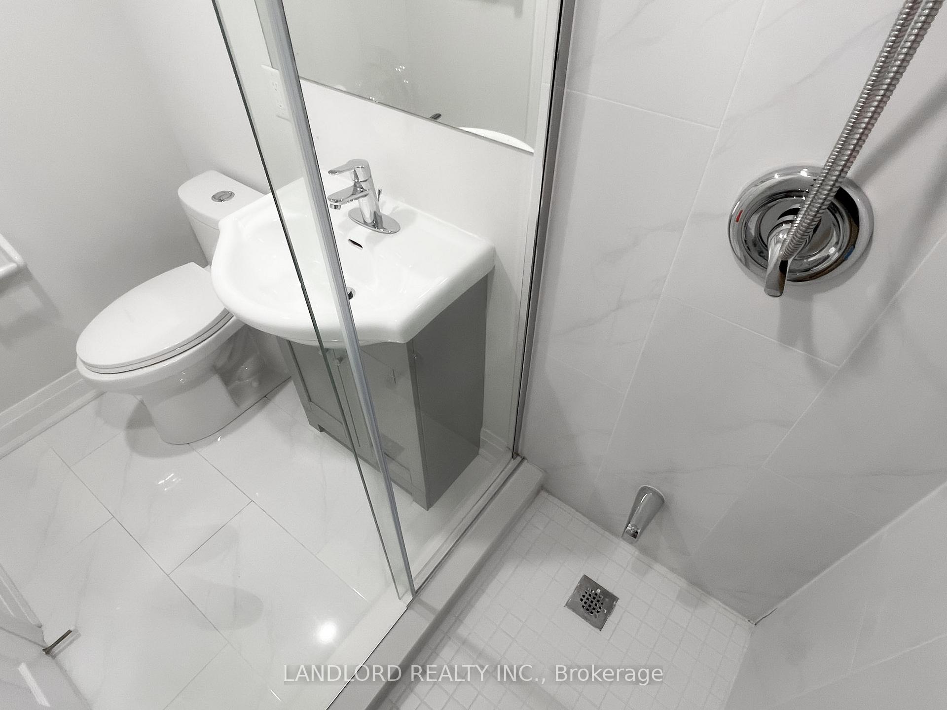 Photo 25 of 129 Bur Oak Avenue, Markham, Berczy — HOMEH