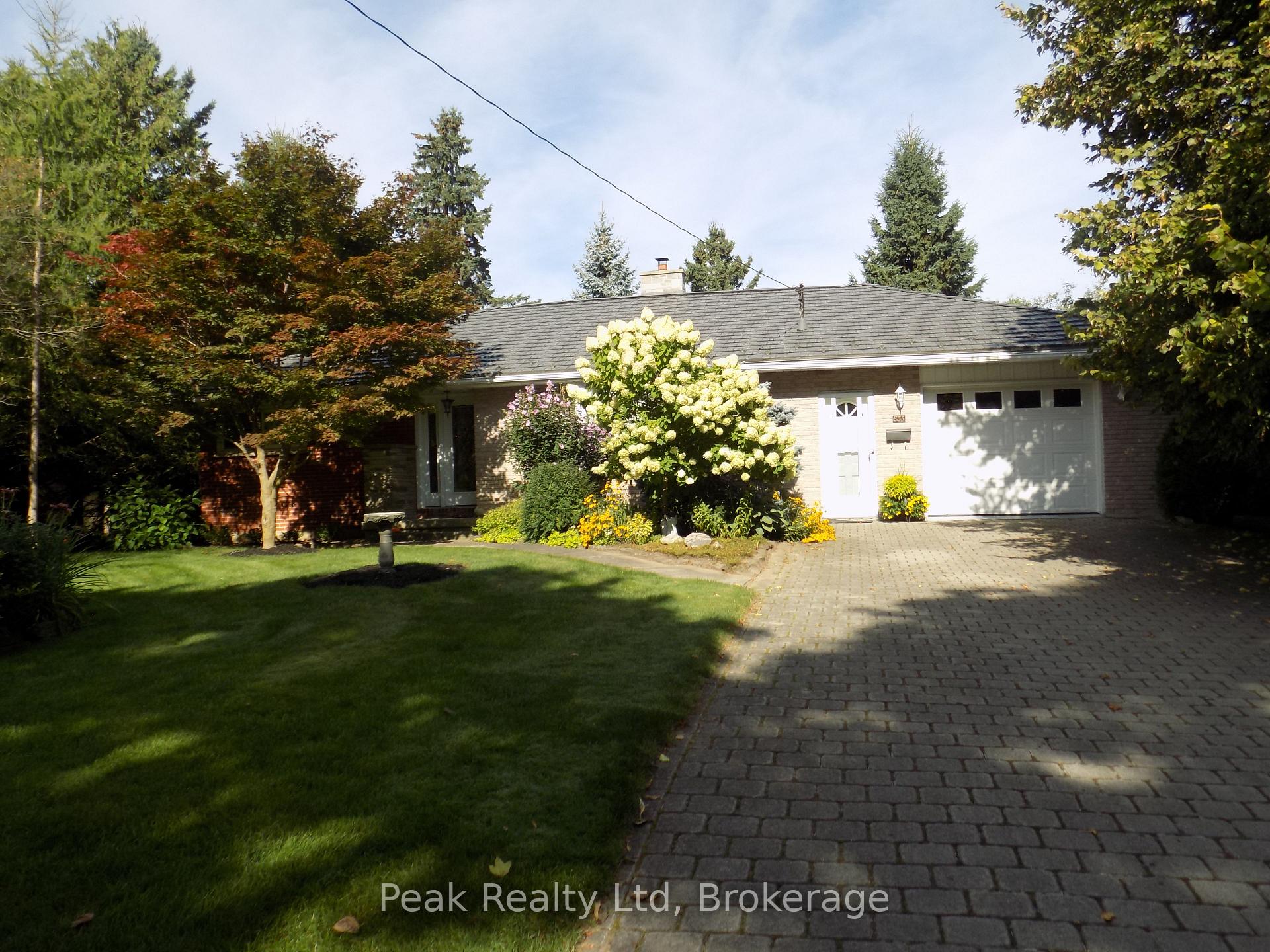 Photo 10 of 835 York Avenue N, North Perth, Listowel — HOMEH