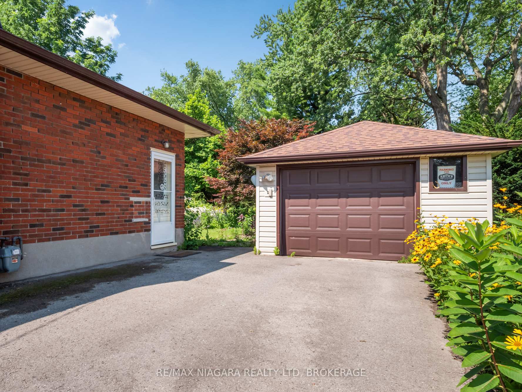 Photo 6 of 22 Lorimer Street, Pelham, Fonthill — HOMEH