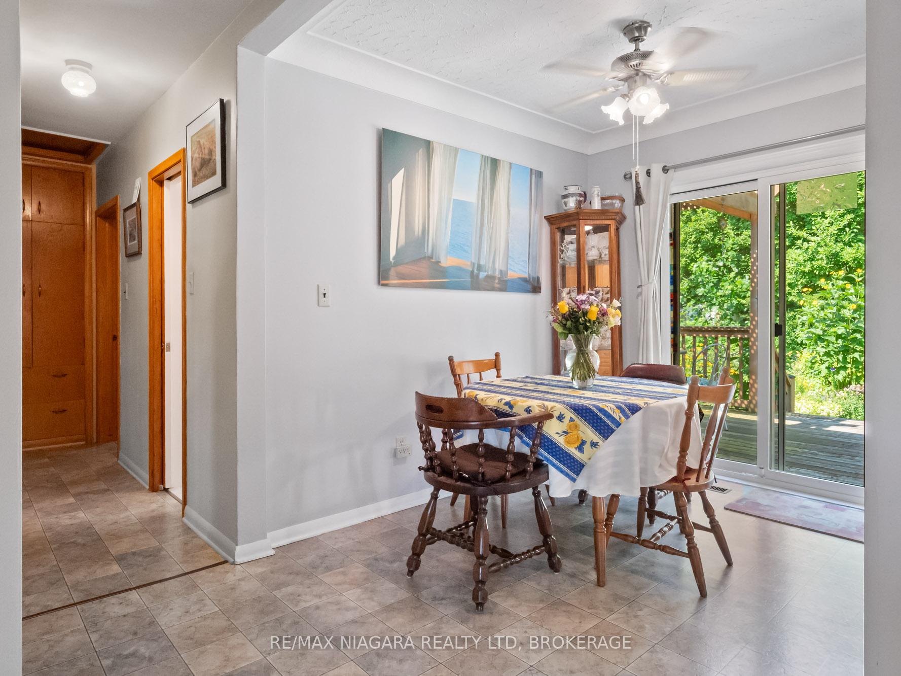 Photo 10 of 22 Lorimer Street, Pelham, Fonthill — HOMEH