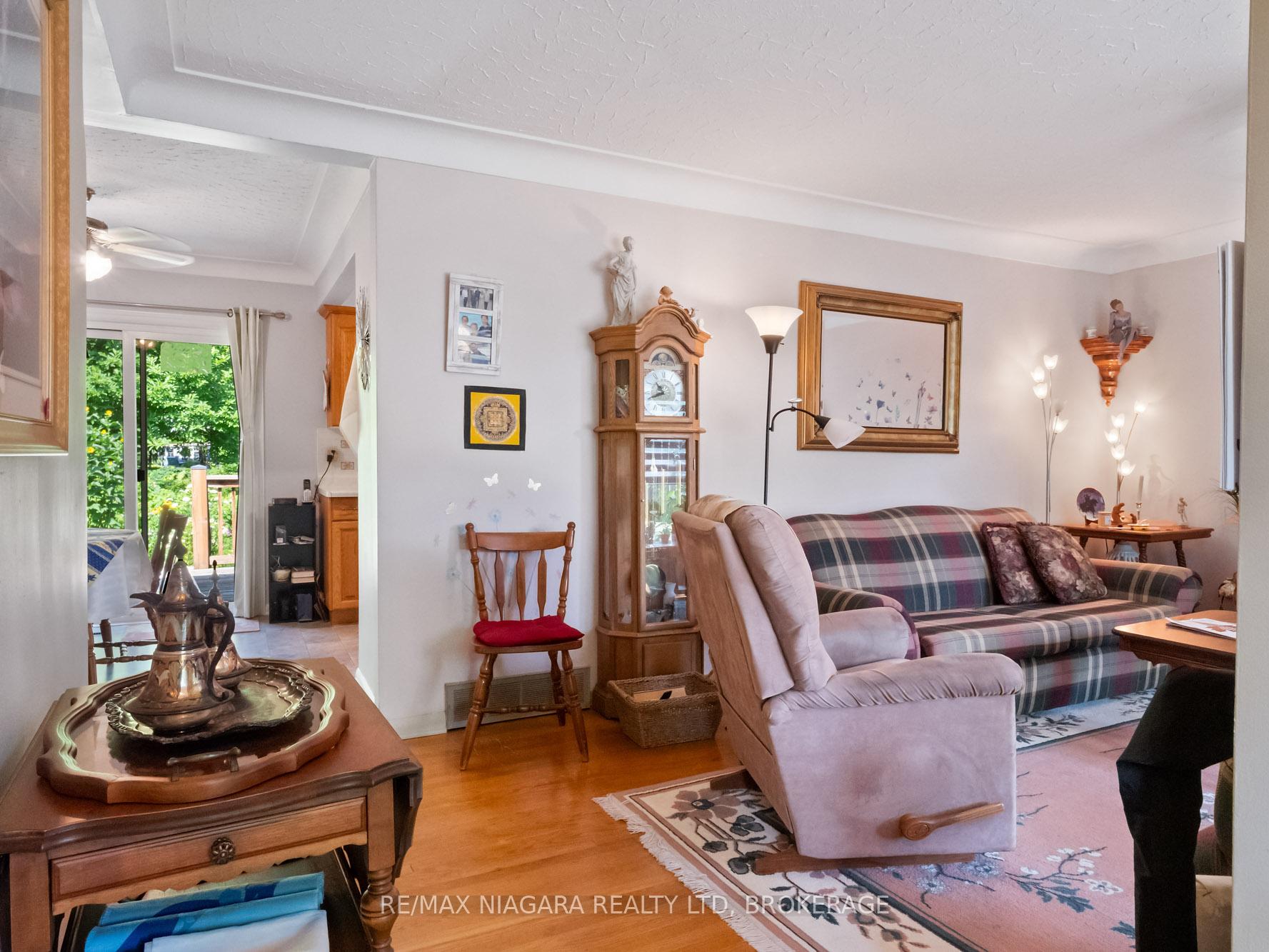 Photo 13 of 22 Lorimer Street, Pelham, Fonthill — HOMEH