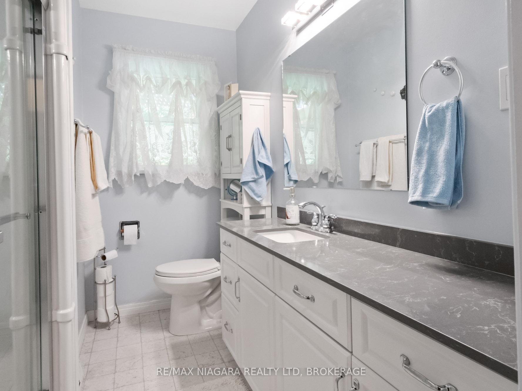 Photo 14 of 22 Lorimer Street, Pelham, Fonthill — HOMEH