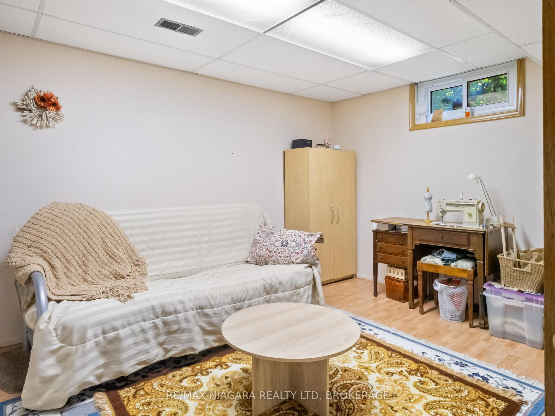 Photo 20 of 22 Lorimer Street, Pelham, Fonthill — HOMEH