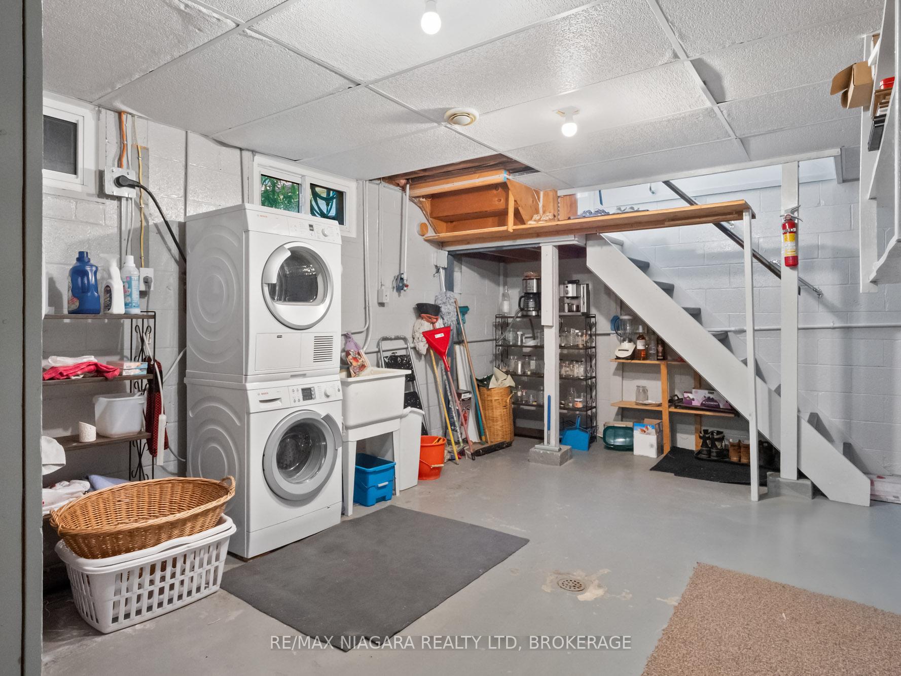 Photo 25 of 22 Lorimer Street, Pelham, Fonthill — HOMEH