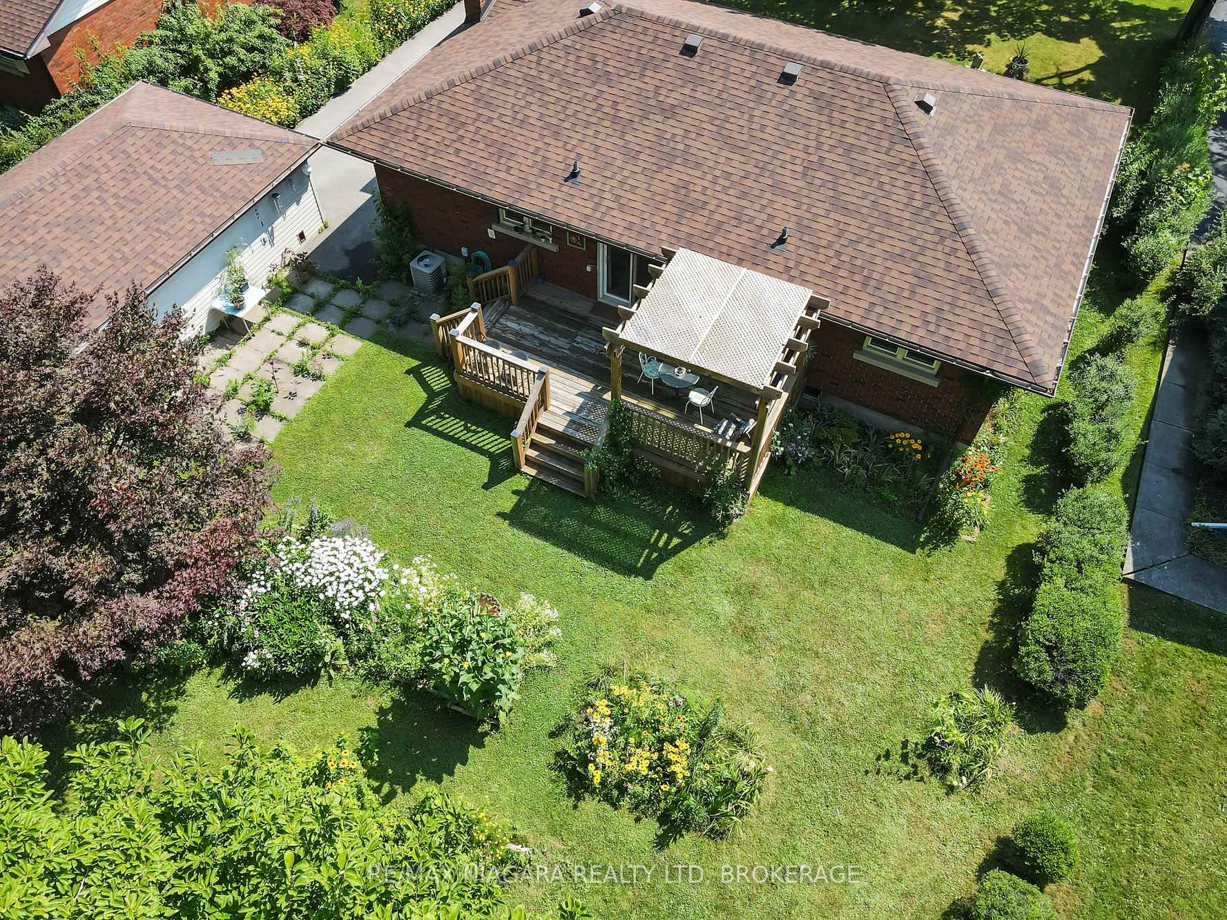 Photo 30 of 22 Lorimer Street, Pelham, Fonthill — HOMEH
