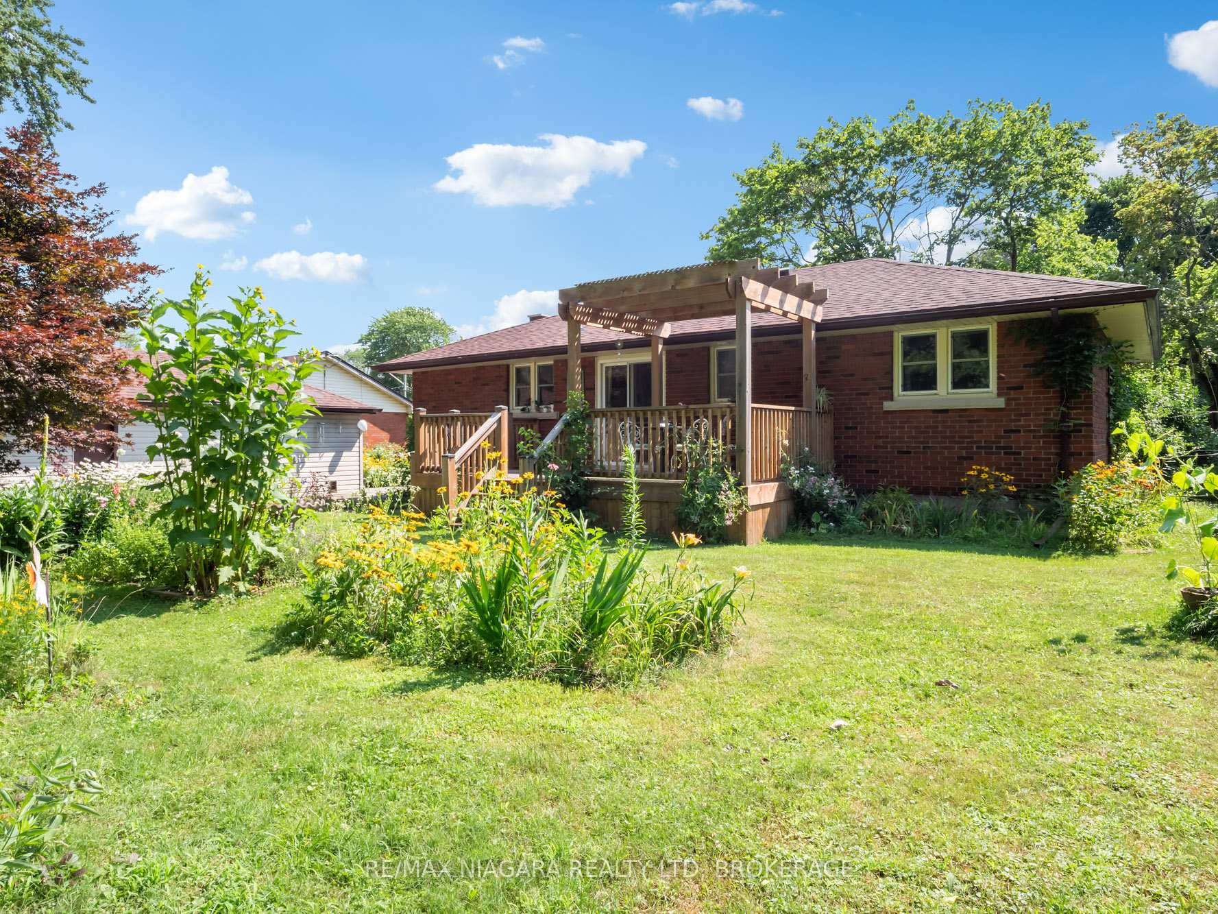 Photo 31 of 22 Lorimer Street, Pelham, Fonthill — HOMEH