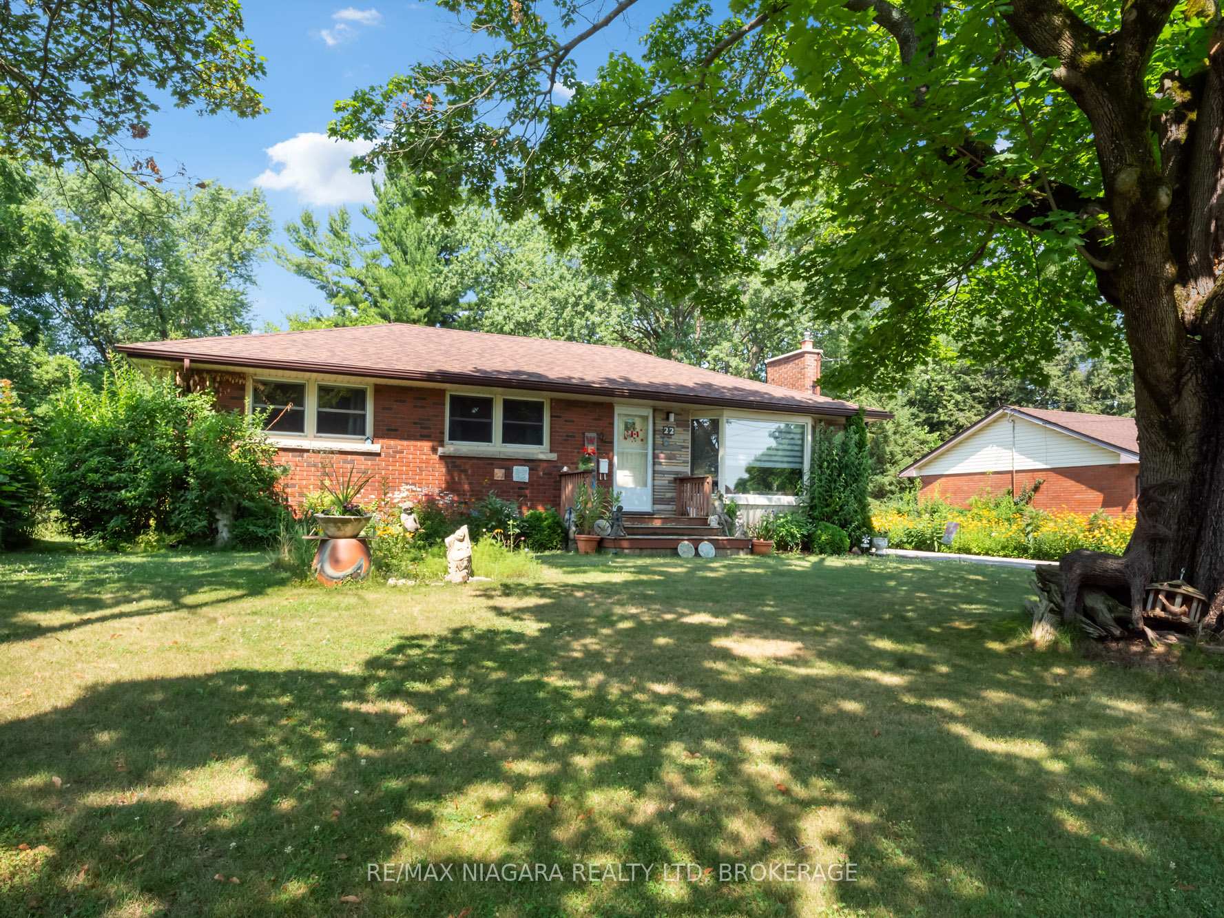 Photo 33 of 22 Lorimer Street, Pelham, Fonthill — HOMEH