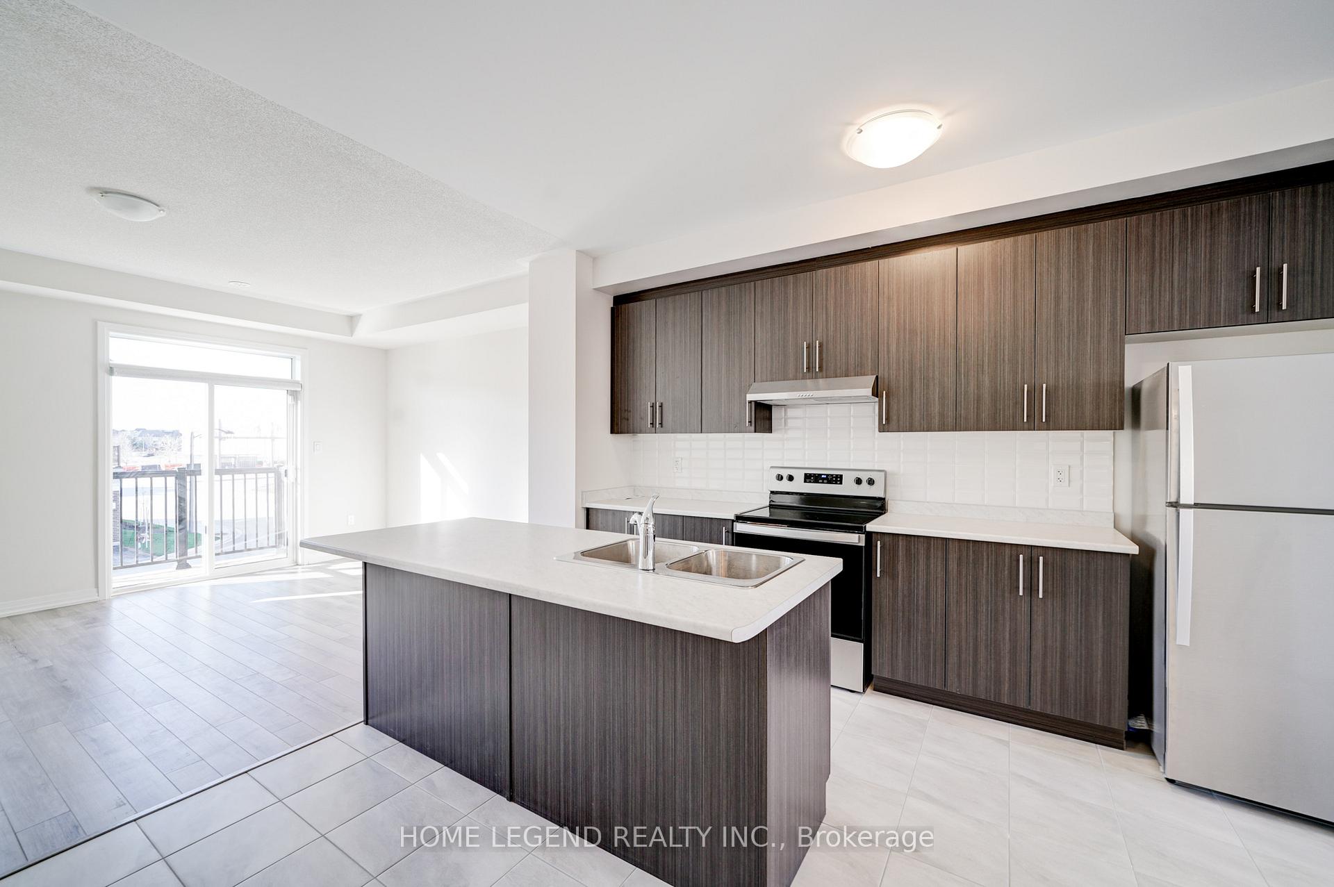 Photo 4 of 44 Sissons Way, Markham, Box Grove — HOMEH