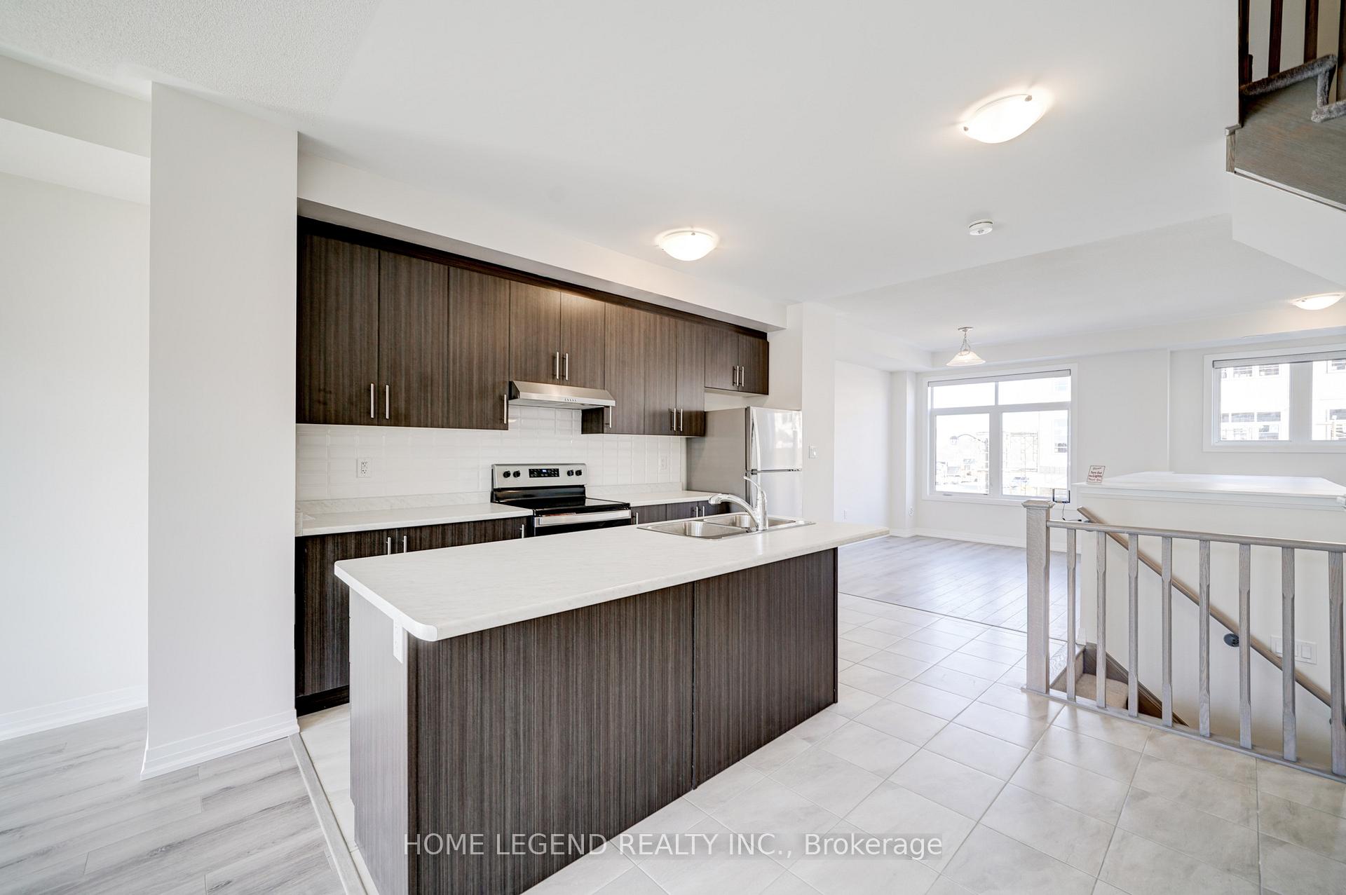 Photo 6 of 44 Sissons Way, Markham, Box Grove — HOMEH