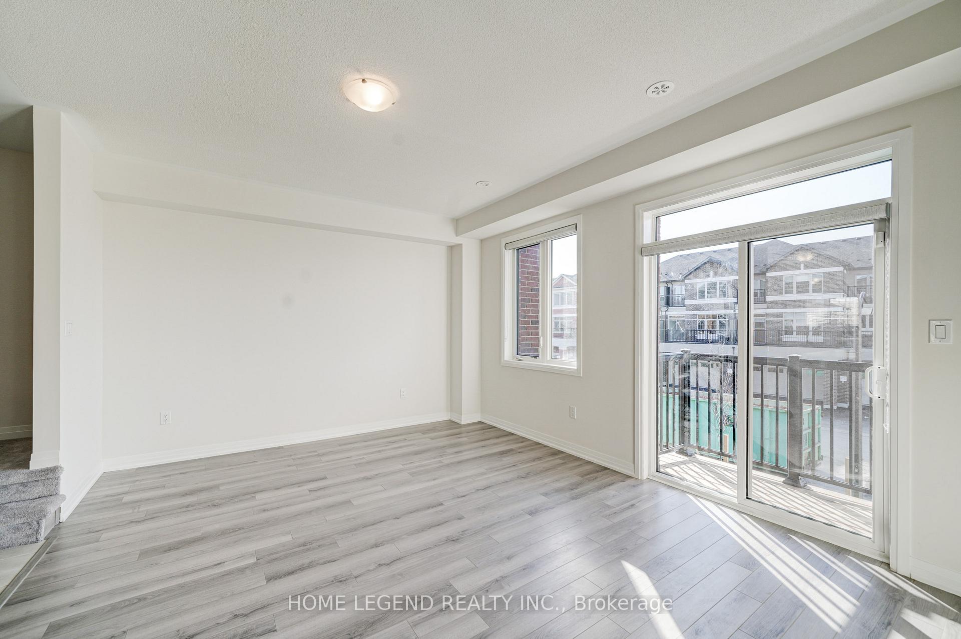 Photo 7 of 44 Sissons Way, Markham, Box Grove — HOMEH