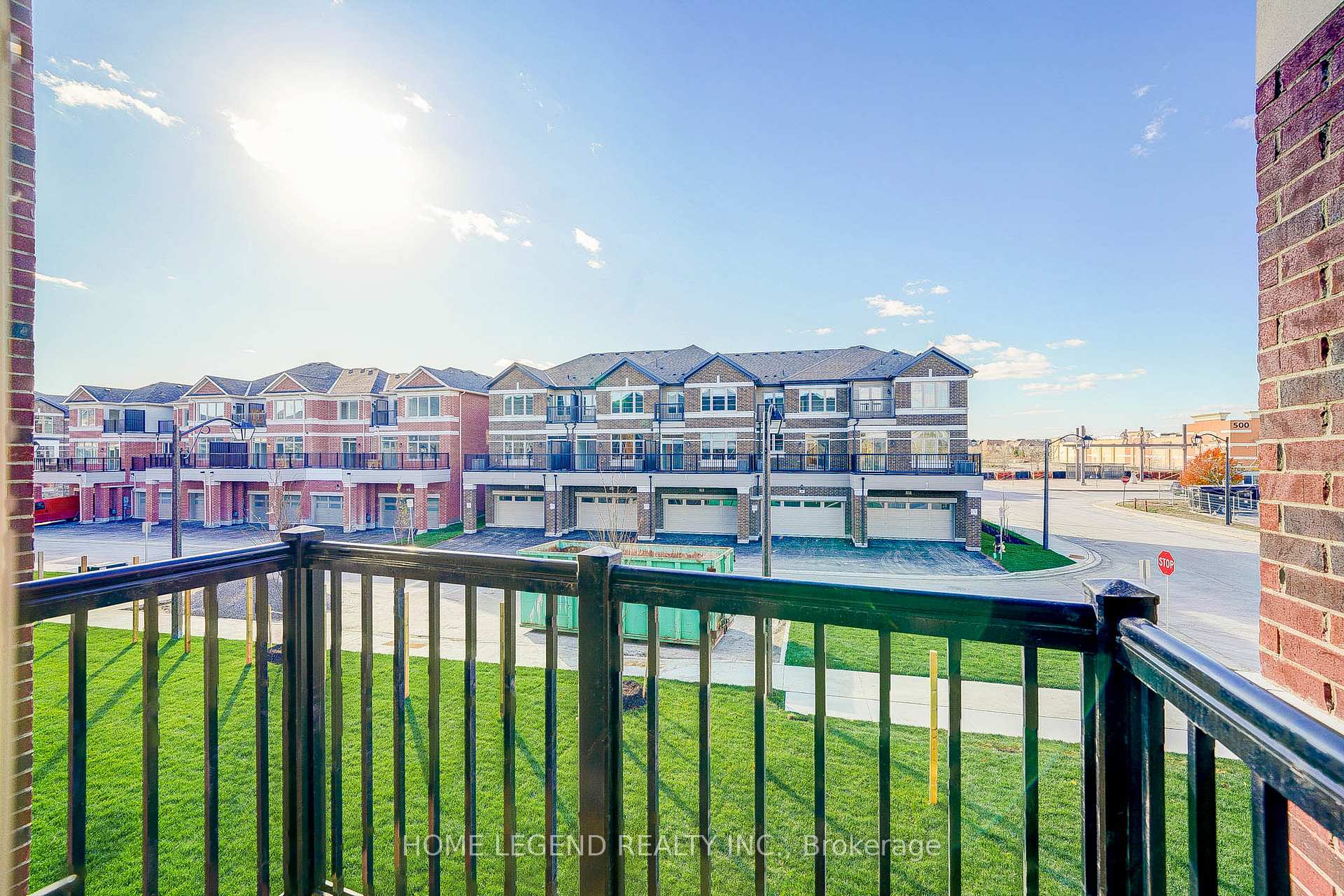 Photo 9 of 44 Sissons Way, Markham, Box Grove — HOMEH