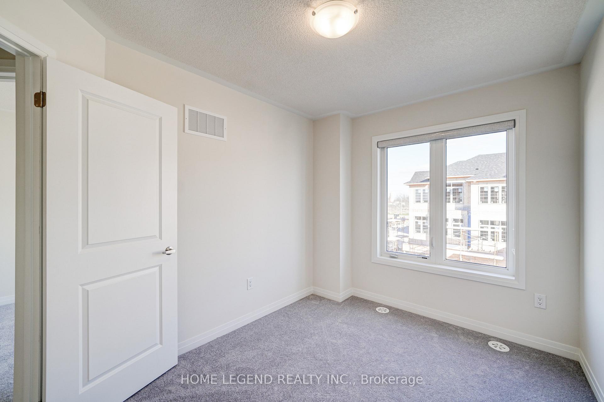 Photo 10 of 44 Sissons Way, Markham, Box Grove — HOMEH