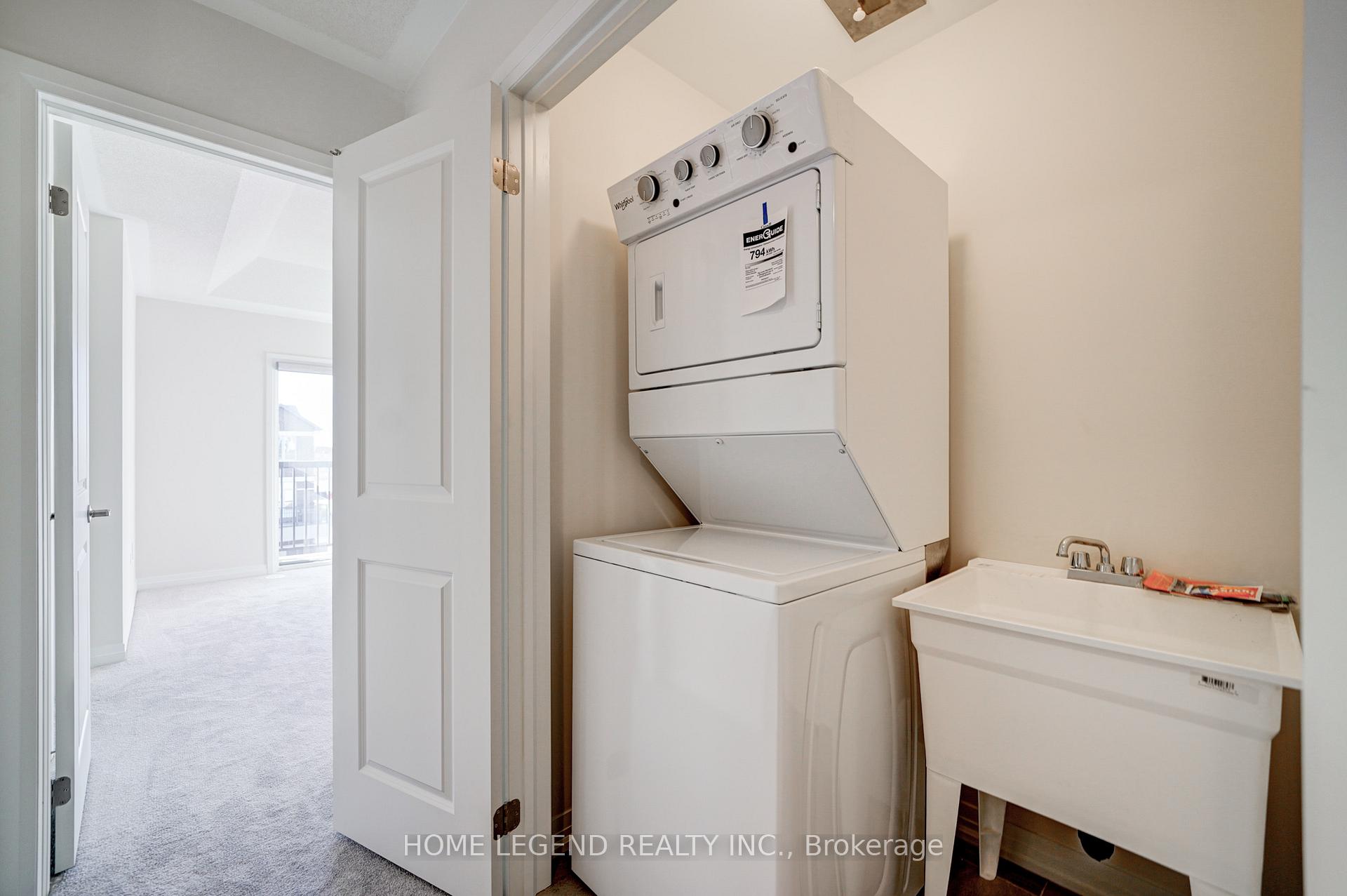Photo 14 of 44 Sissons Way, Markham, Box Grove — HOMEH