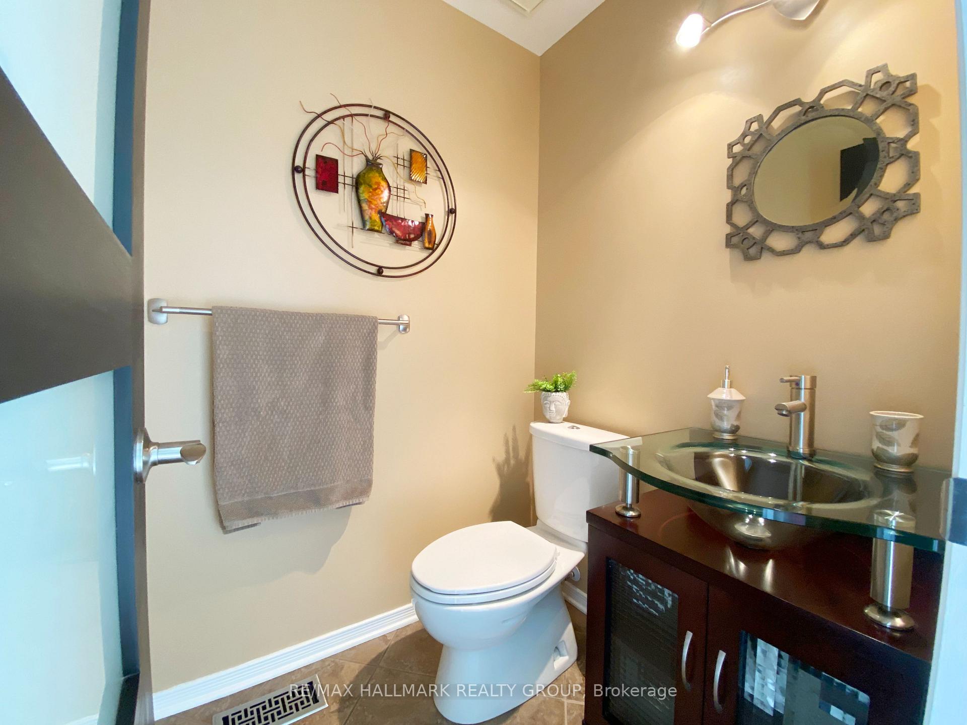 Photo 22 of 1415 Caravel Crescent, Ottawa, Bilberry Creek/Queenswood Heights — HOMEH