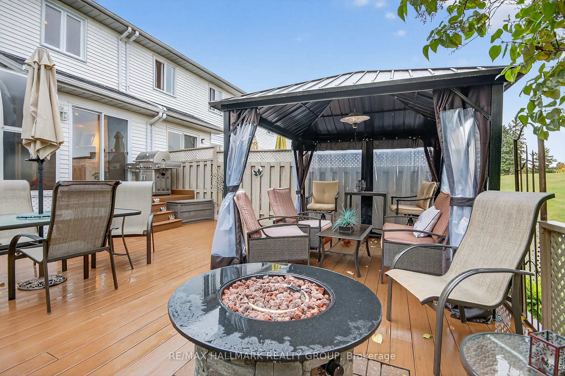 Photo 43 of 1415 Caravel Crescent, Ottawa, Bilberry Creek/Queenswood Heights — HOMEH