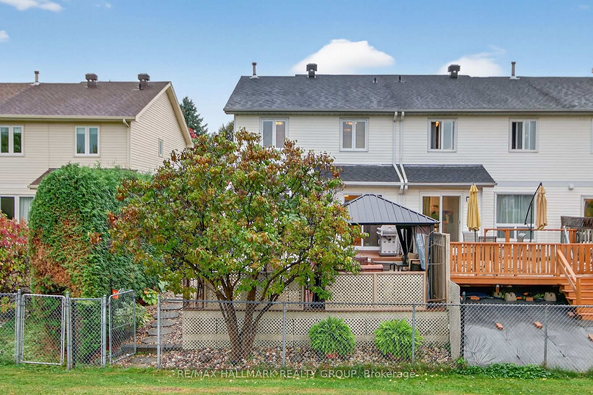 Photo 47 of 1415 Caravel Crescent, Ottawa, Bilberry Creek/Queenswood Heights — HOMEH