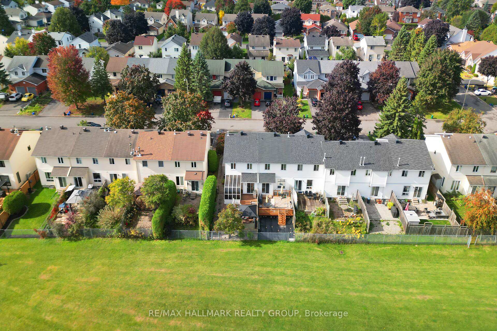 Photo 48 of 1415 Caravel Crescent, Ottawa, Bilberry Creek/Queenswood Heights — HOMEH