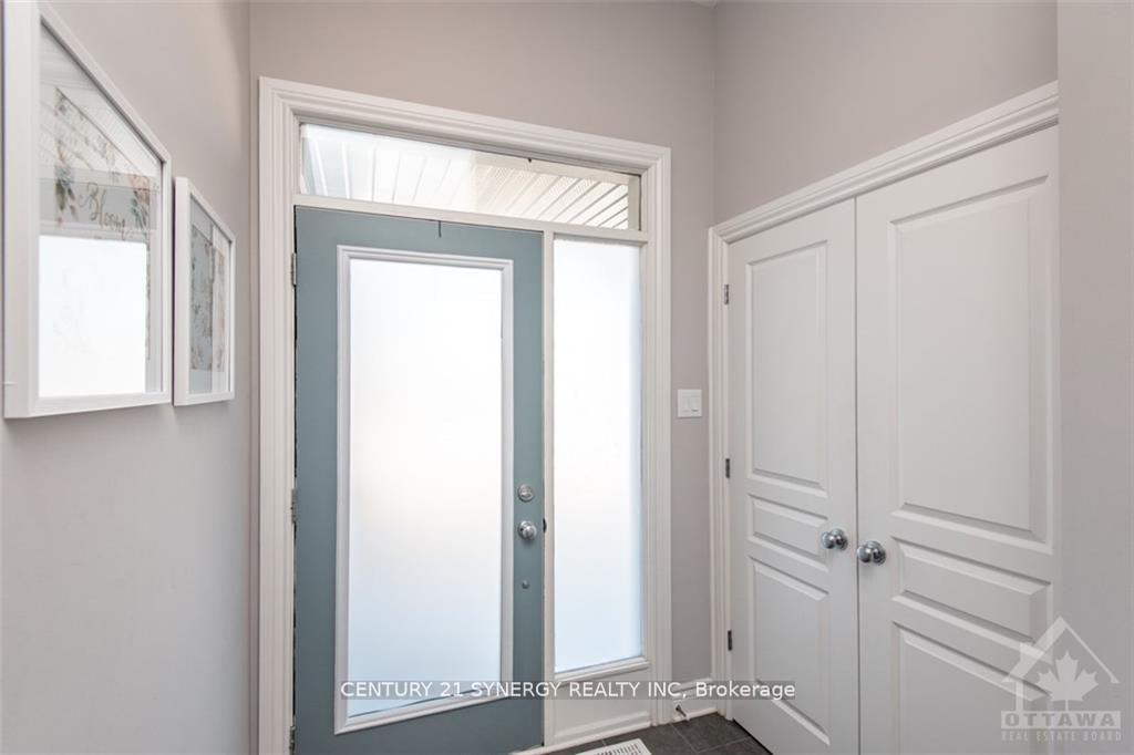 Photo 3 of 304 Melodie St Street, Ottawa, Mer Bleue/Bradley Estates/Anderson Park — HOMEH