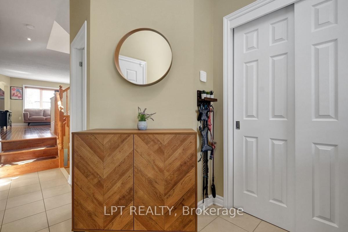 Photo 5 of 148 Waterfern Way, Ottawa, Avalon East — HOMEH