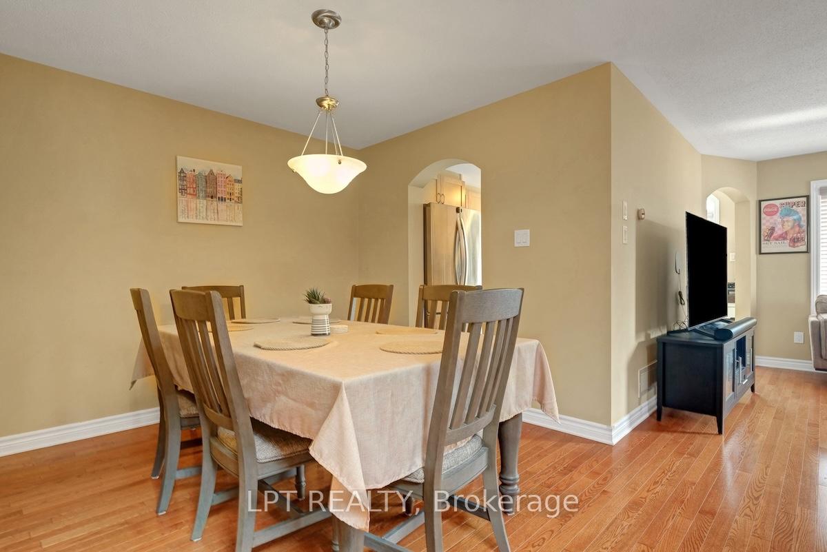 Photo 12 of 148 Waterfern Way, Ottawa, Avalon East — HOMEH