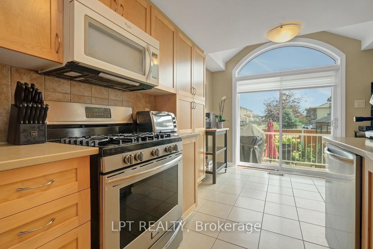 Photo 14 of 148 Waterfern Way, Ottawa, Avalon East — HOMEH