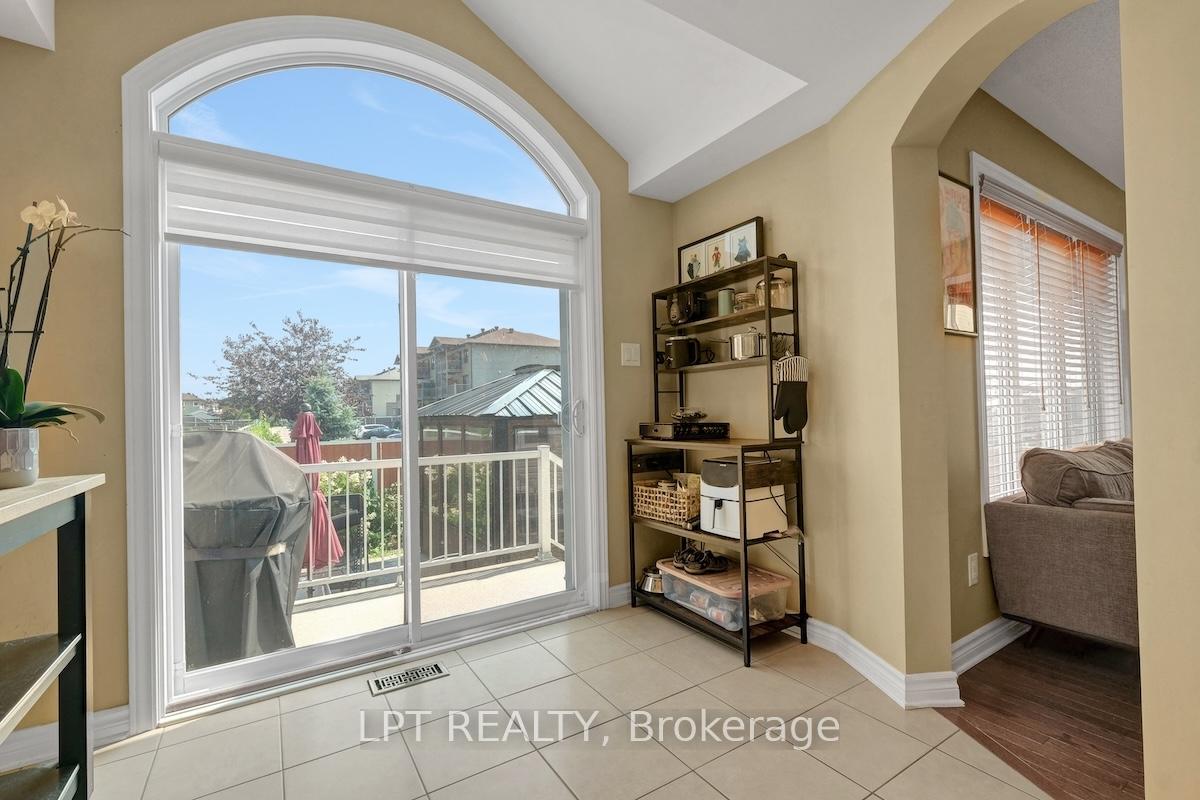 Photo 21 of 148 Waterfern Way, Ottawa, Avalon East — HOMEH