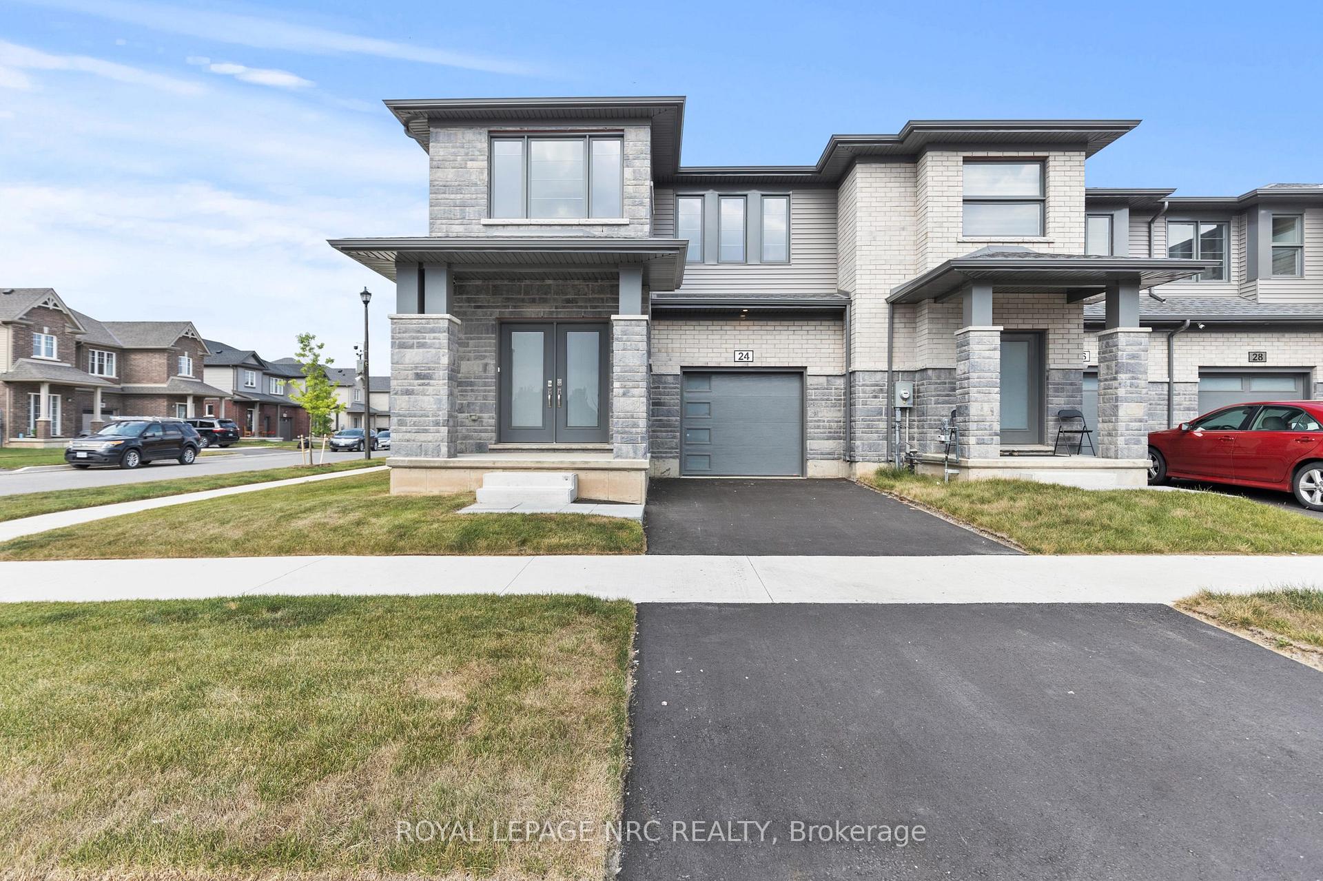 Photo 1 of 24 Samuel Avenue, Pelham, Fonthill — HOMEH