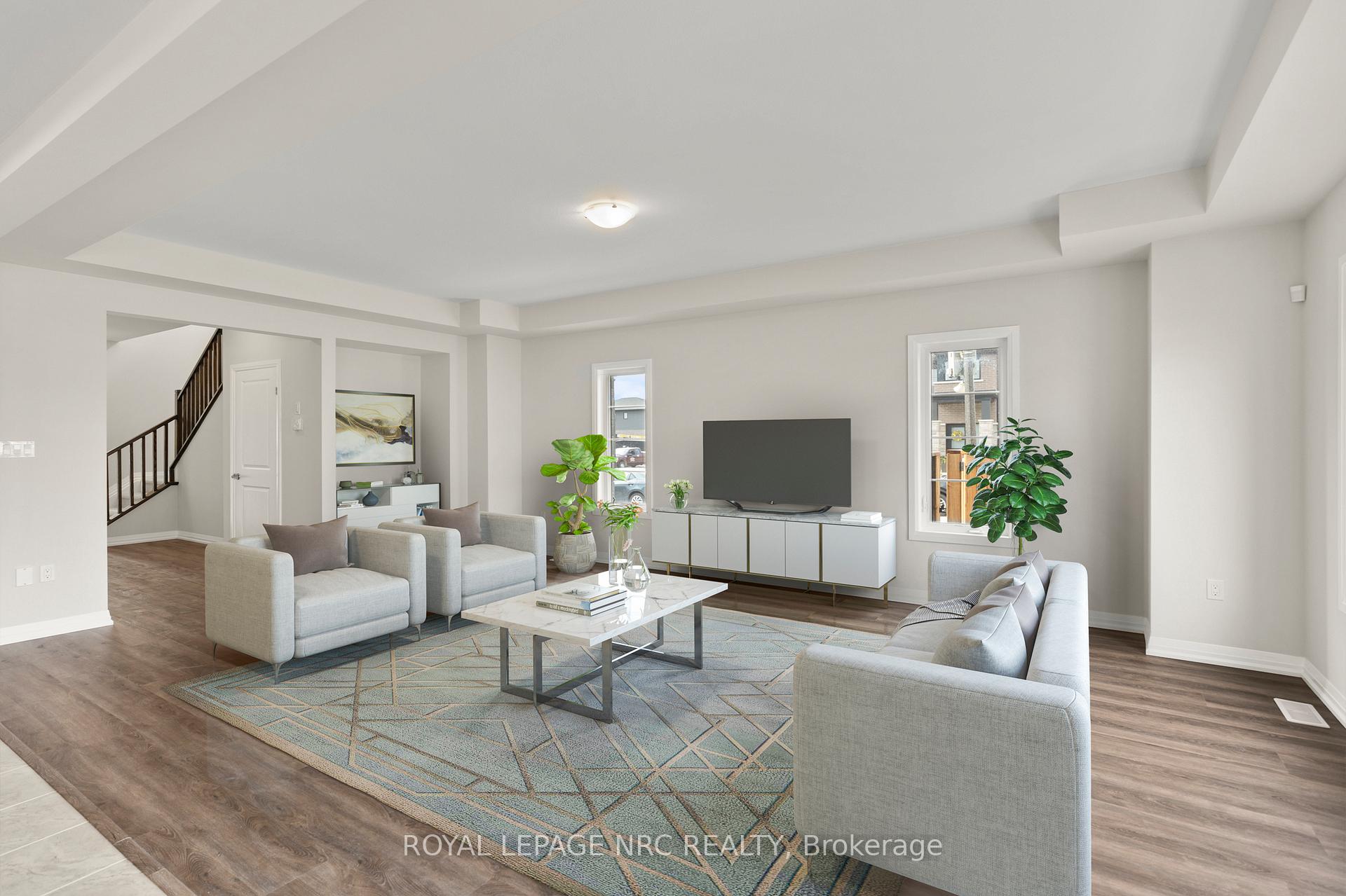 Photo 8 of 24 Samuel Avenue, Pelham, Fonthill — HOMEH