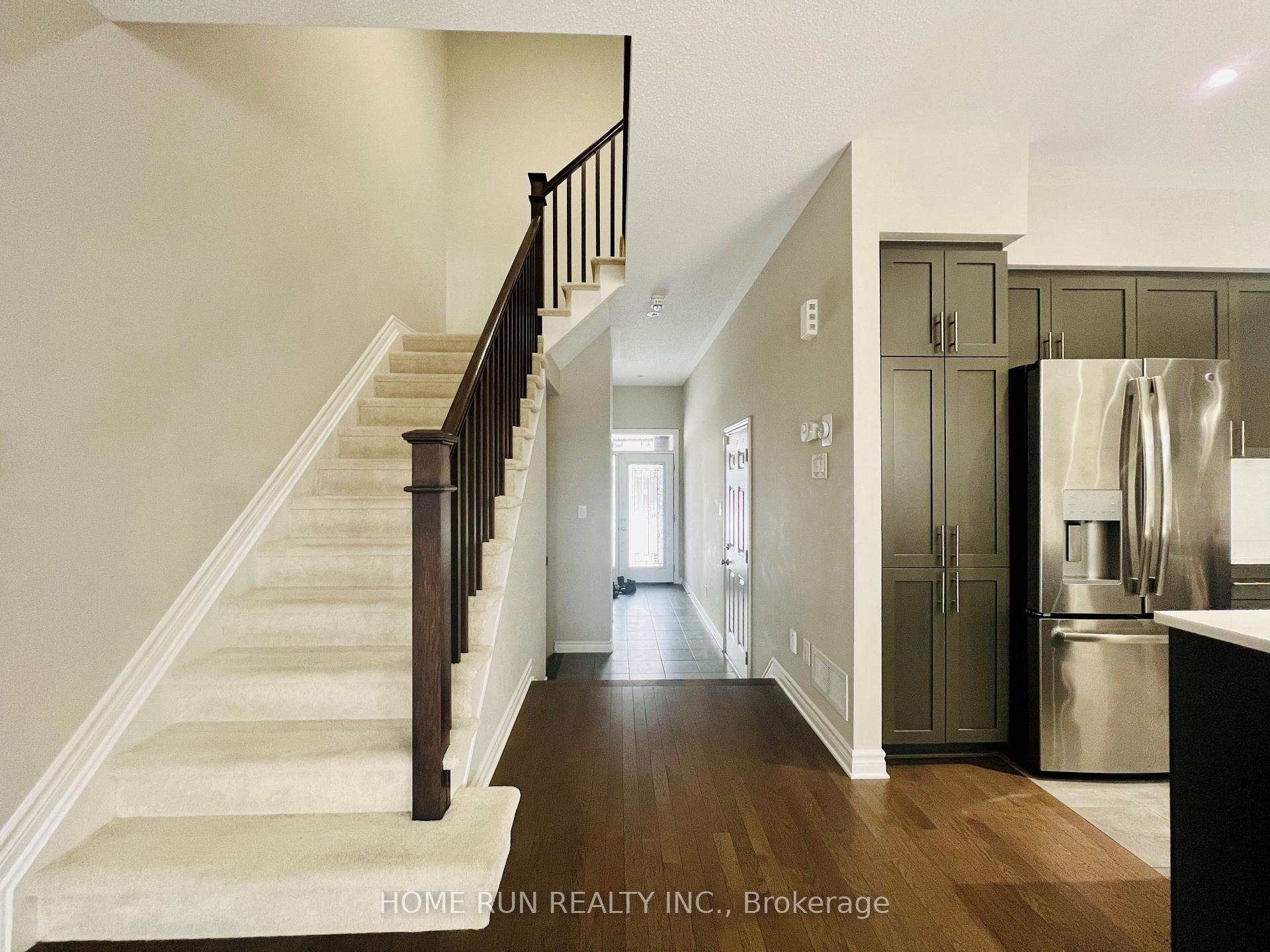 Photo 2 of 295 Shinleaf Crescent, Ottawa, Mer Bleue/Bradley Estates/Anderson Park — HOMEH