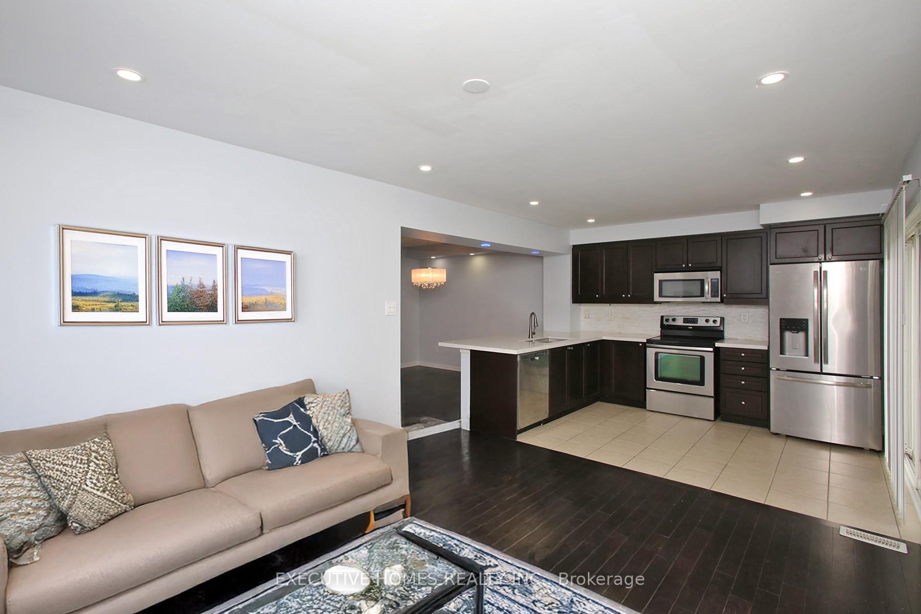 Photo 6 of 332 Chuchmach Close, Milton, Willmott — HOMEH