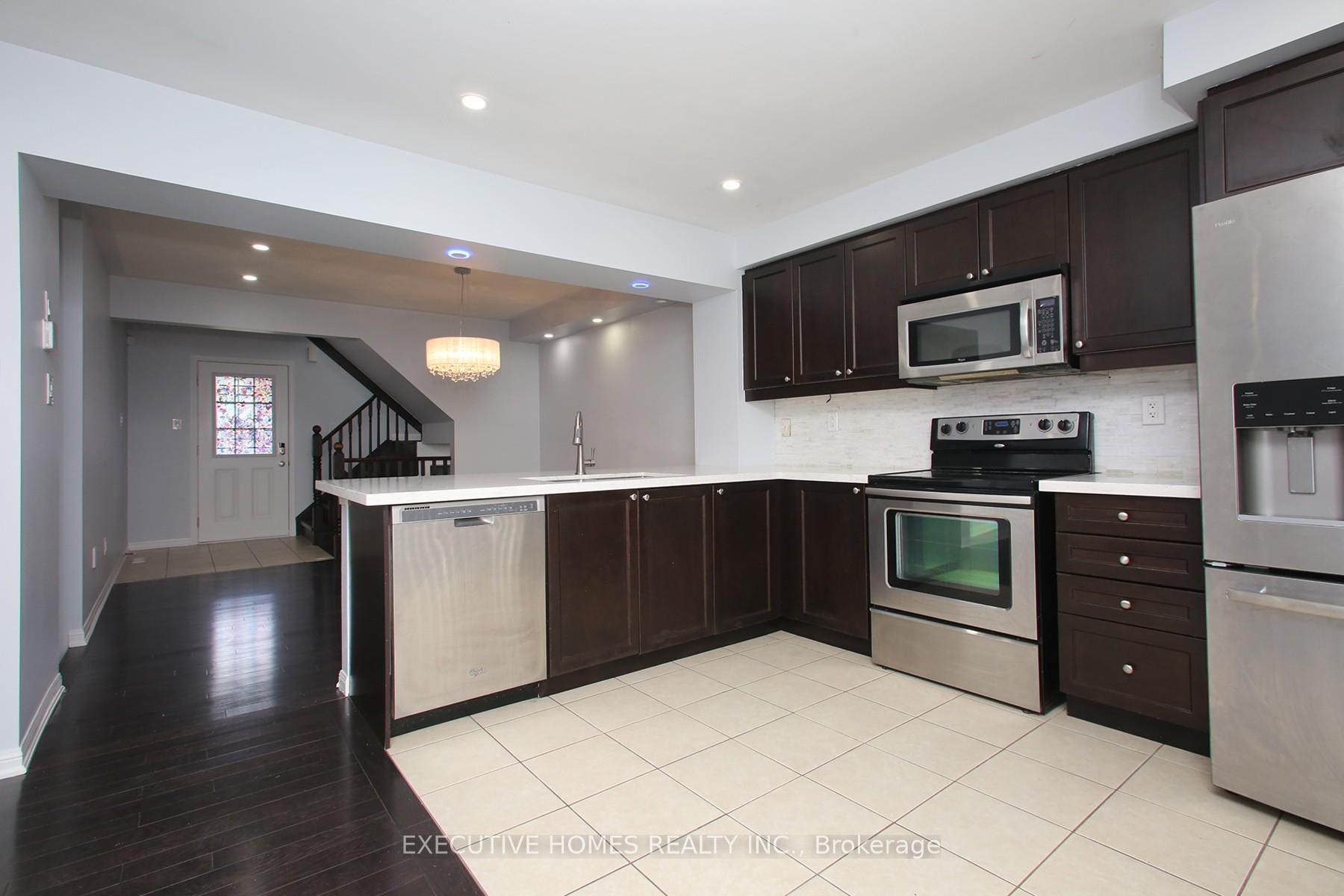 Photo 9 of 332 Chuchmach Close, Milton, Willmott — HOMEH