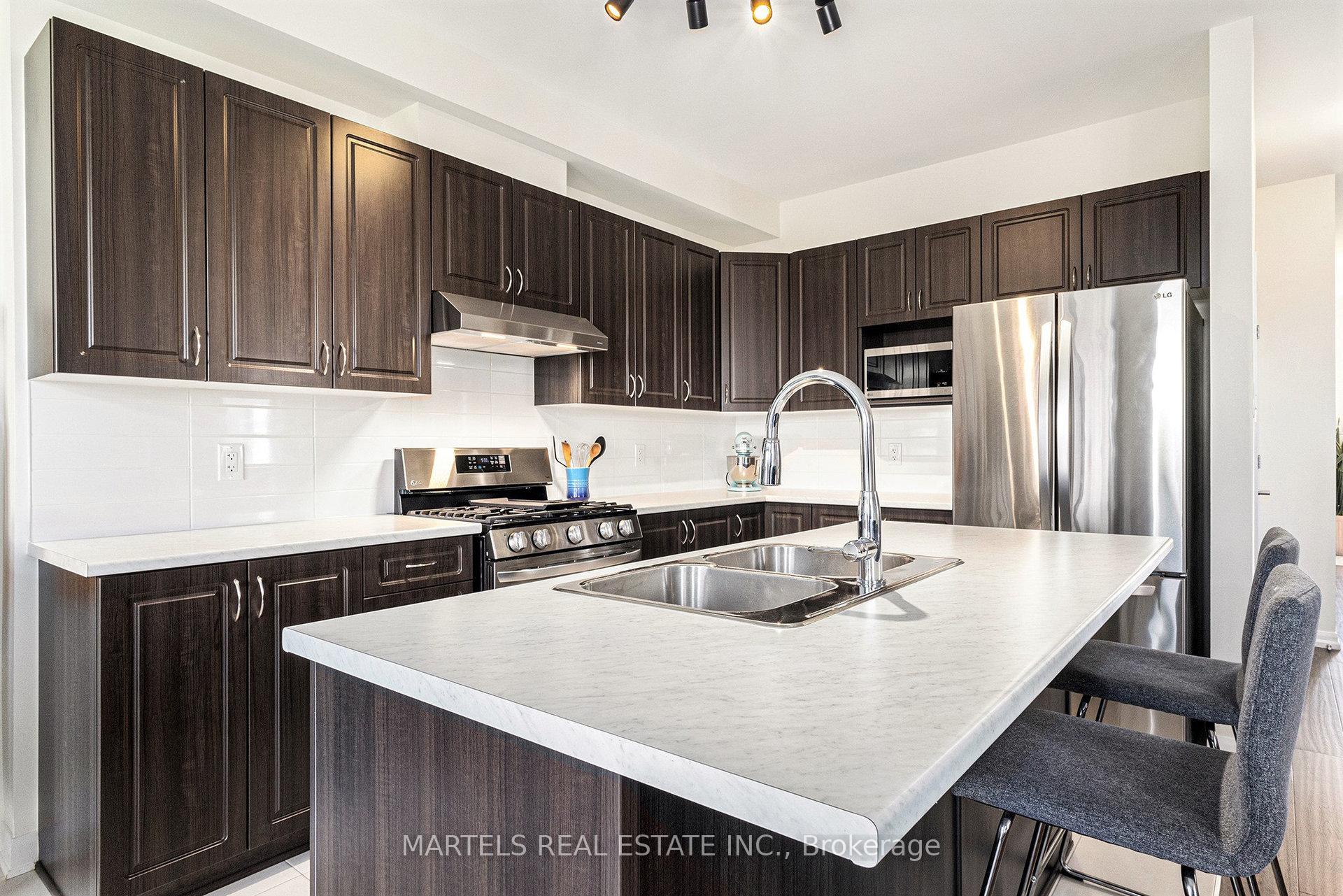 Photo 8 of 39 Watchim Street, Ottawa, Avalon East — HOMEH