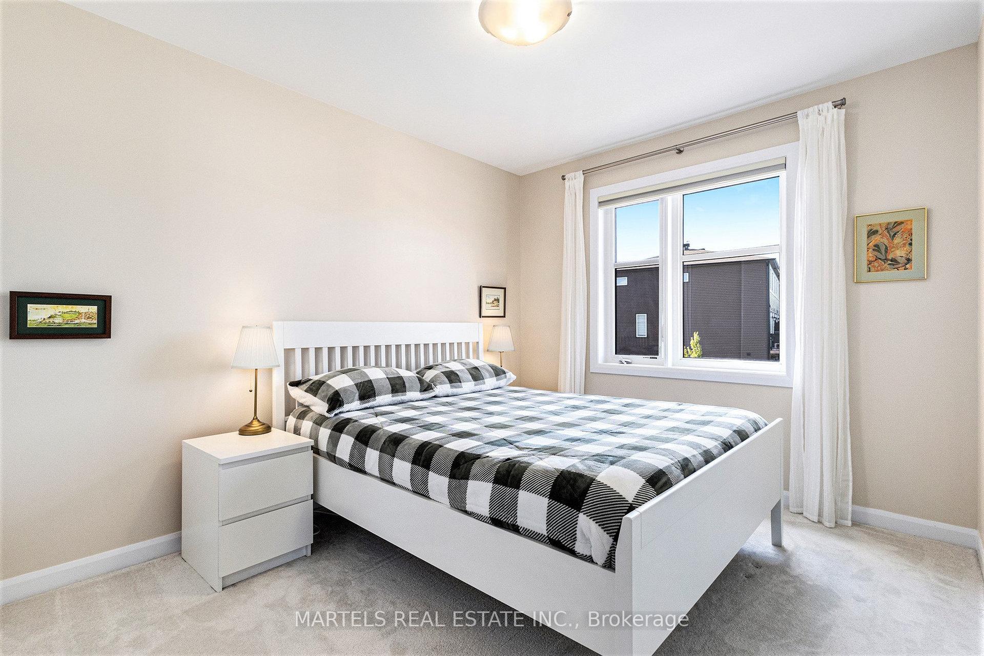 Photo 15 of 39 Watchim Street, Ottawa, Avalon East — HOMEH