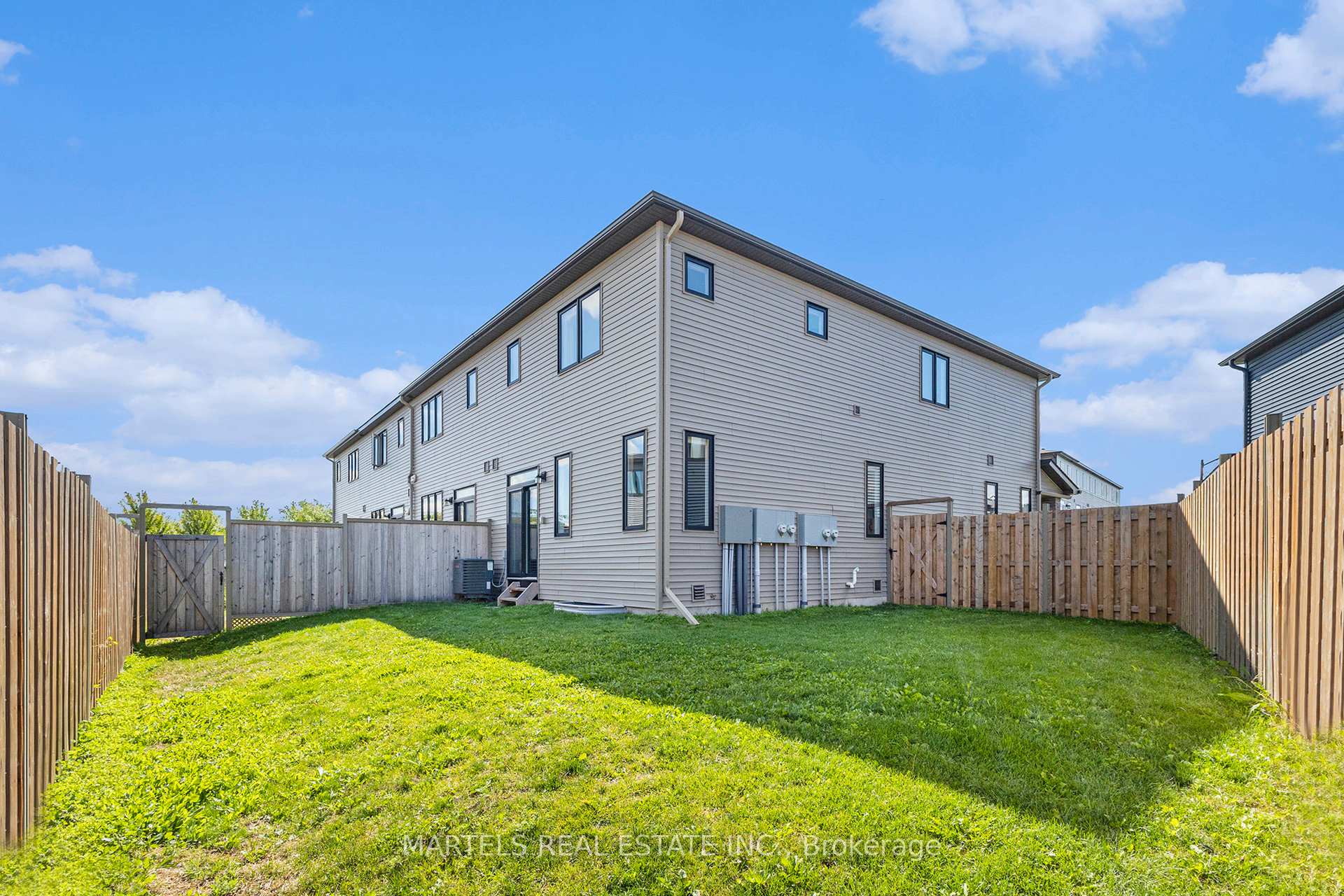 Photo 19 of 39 Watchim Street, Ottawa, Avalon East — HOMEH