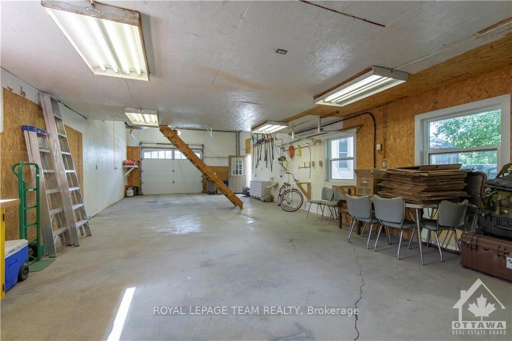 Photo 2 of 11520 Queen Street, North Dundas, North Dundas (Mountain) Twp — HOMEH
