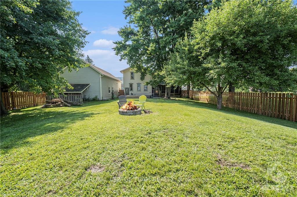 Photo 3 of 11520 Queen Street, North Dundas, North Dundas (Mountain) Twp — HOMEH