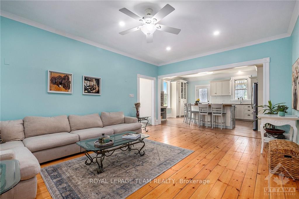Photo 6 of 11520 Queen Street, North Dundas, North Dundas (Mountain) Twp — HOMEH