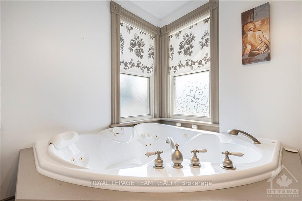 Photo 18 of 11520 Queen Street, North Dundas, North Dundas (Mountain) Twp — HOMEH