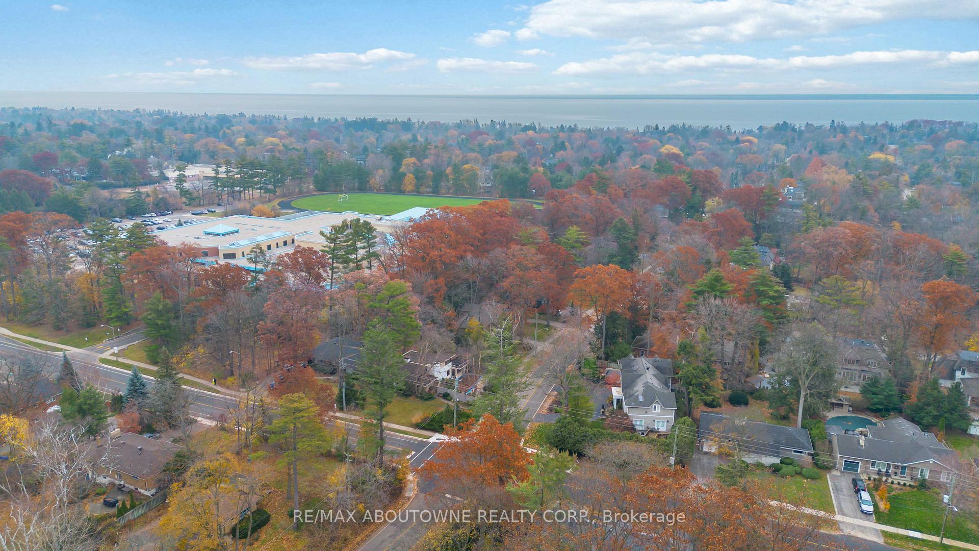 Photo 21 of 1410 Devon Road, Oakville, Morrison — HOMEH