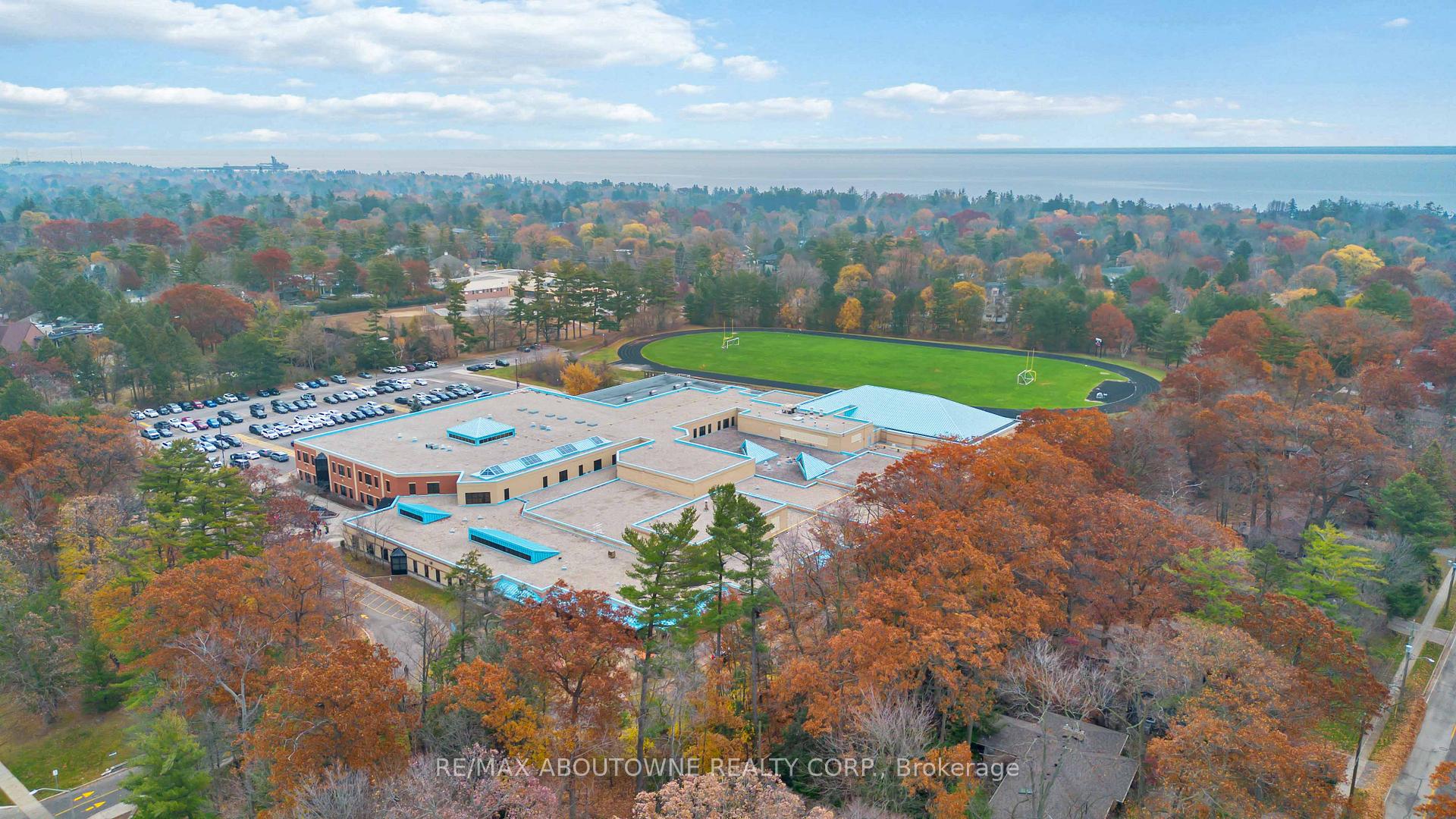 Photo 22 of 1410 Devon Road, Oakville, Morrison — HOMEH