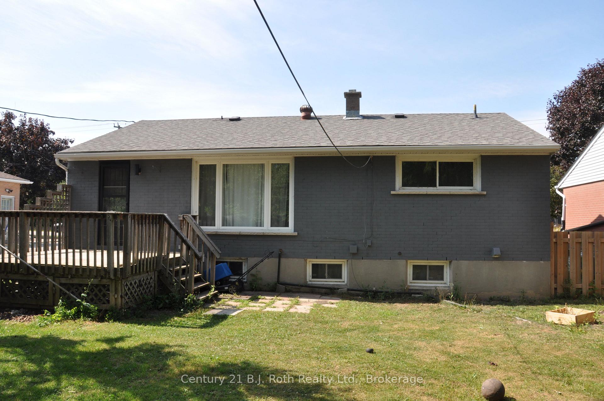 Photo 2 of 311 James Street E, Orillia — HOMEH