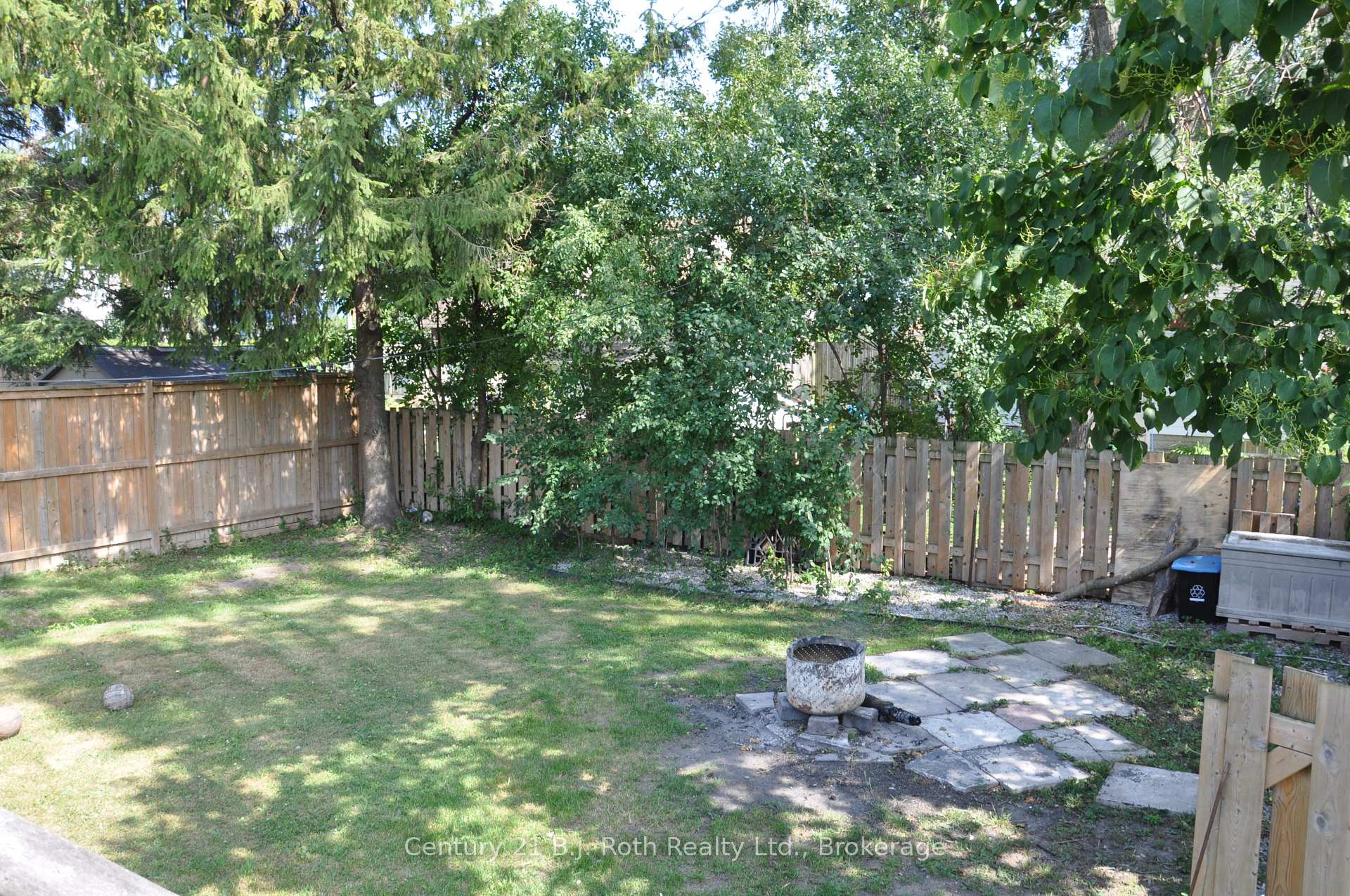 Photo 3 of 311 James Street E, Orillia — HOMEH