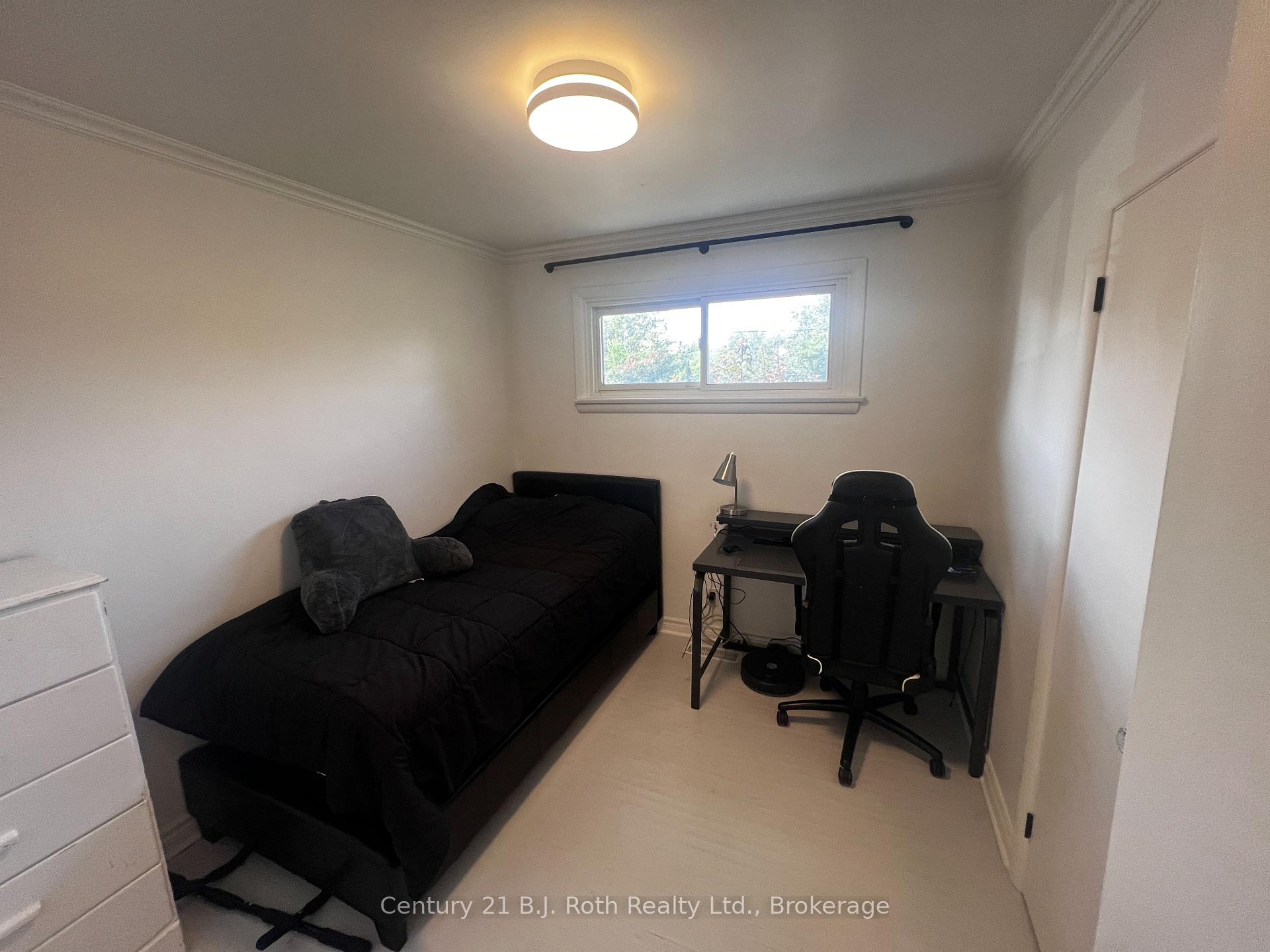 Photo 16 of 311 James Street E, Orillia — HOMEH