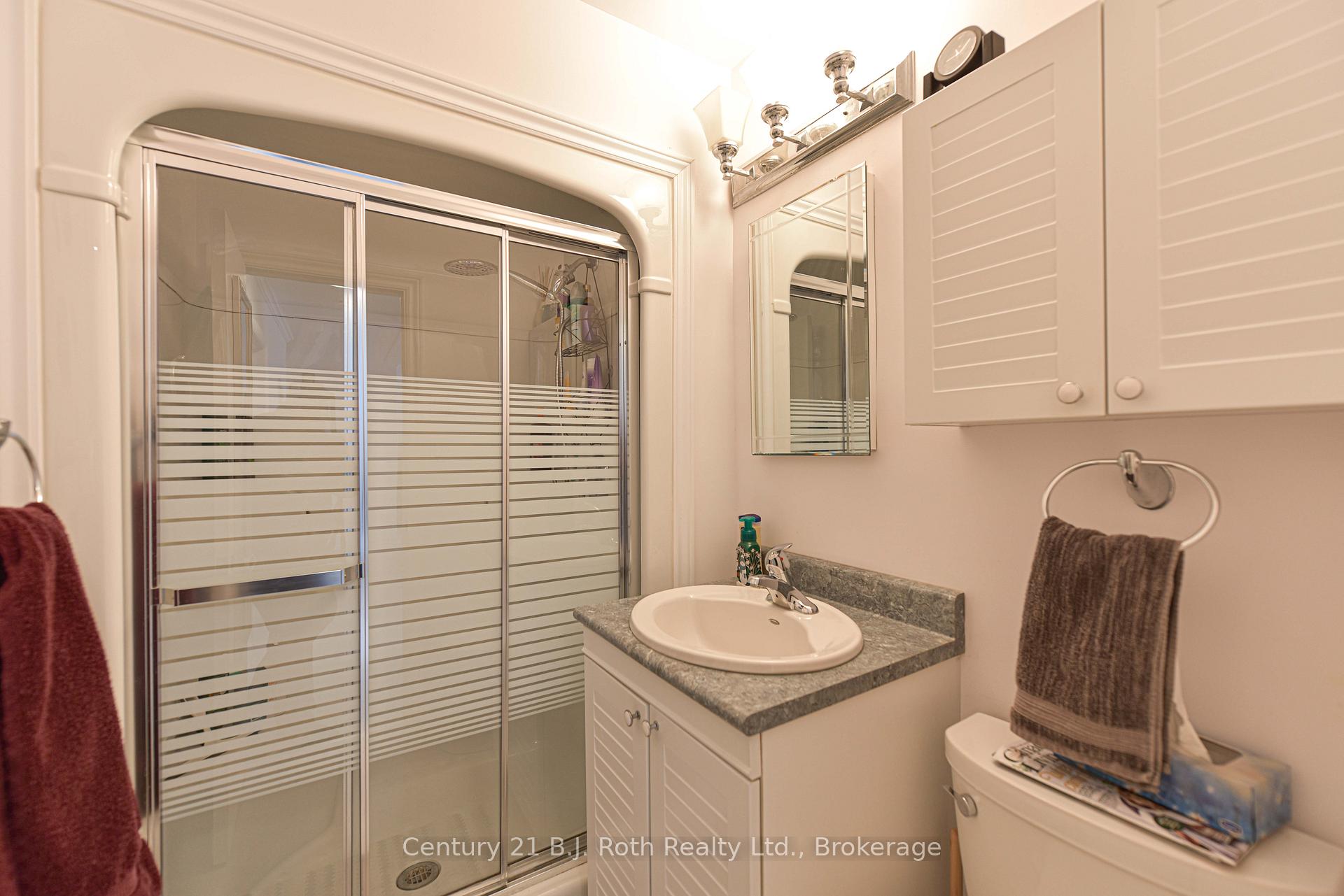 Photo 17 of 311 James Street E, Orillia — HOMEH