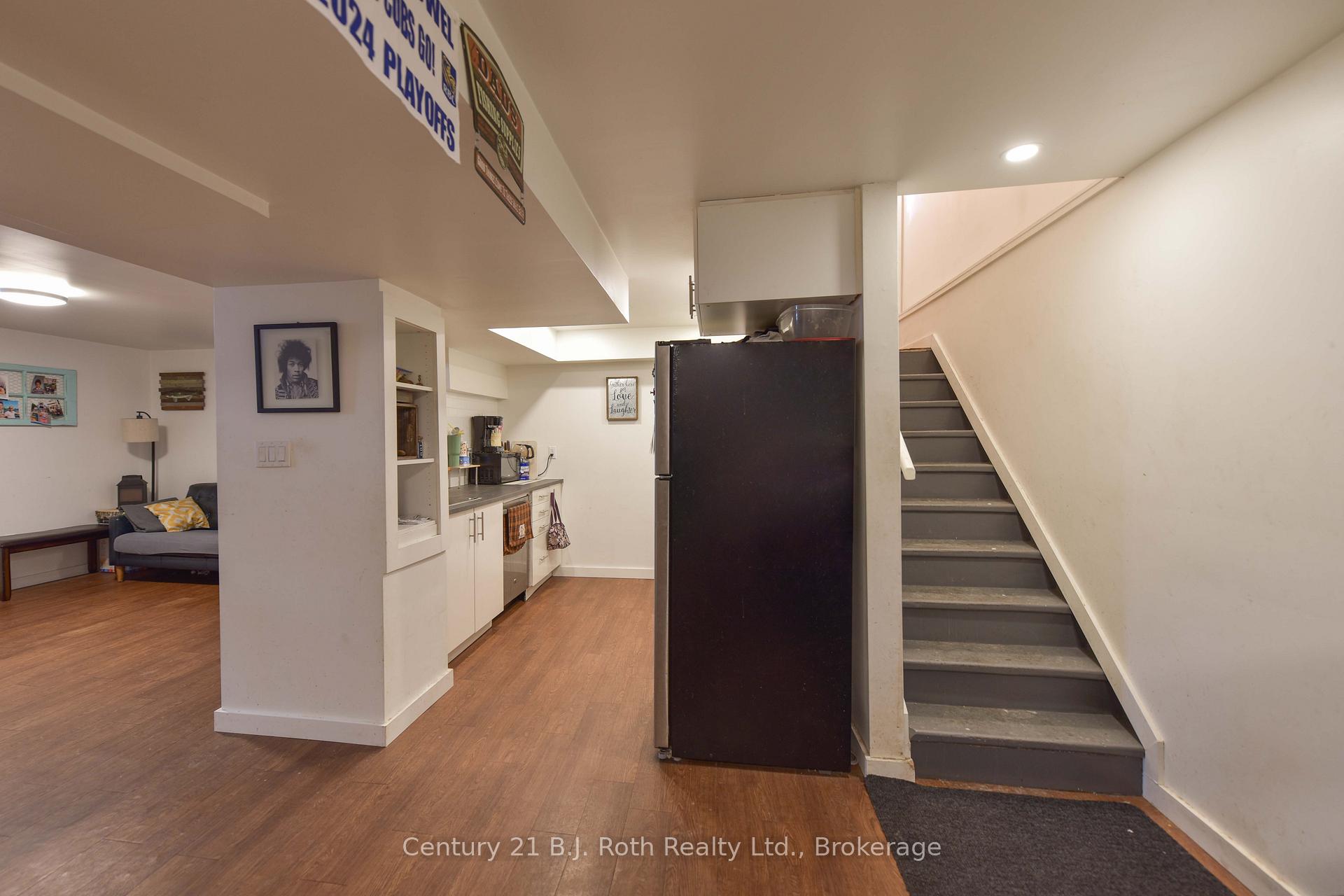 Photo 18 of 311 James Street E, Orillia — HOMEH