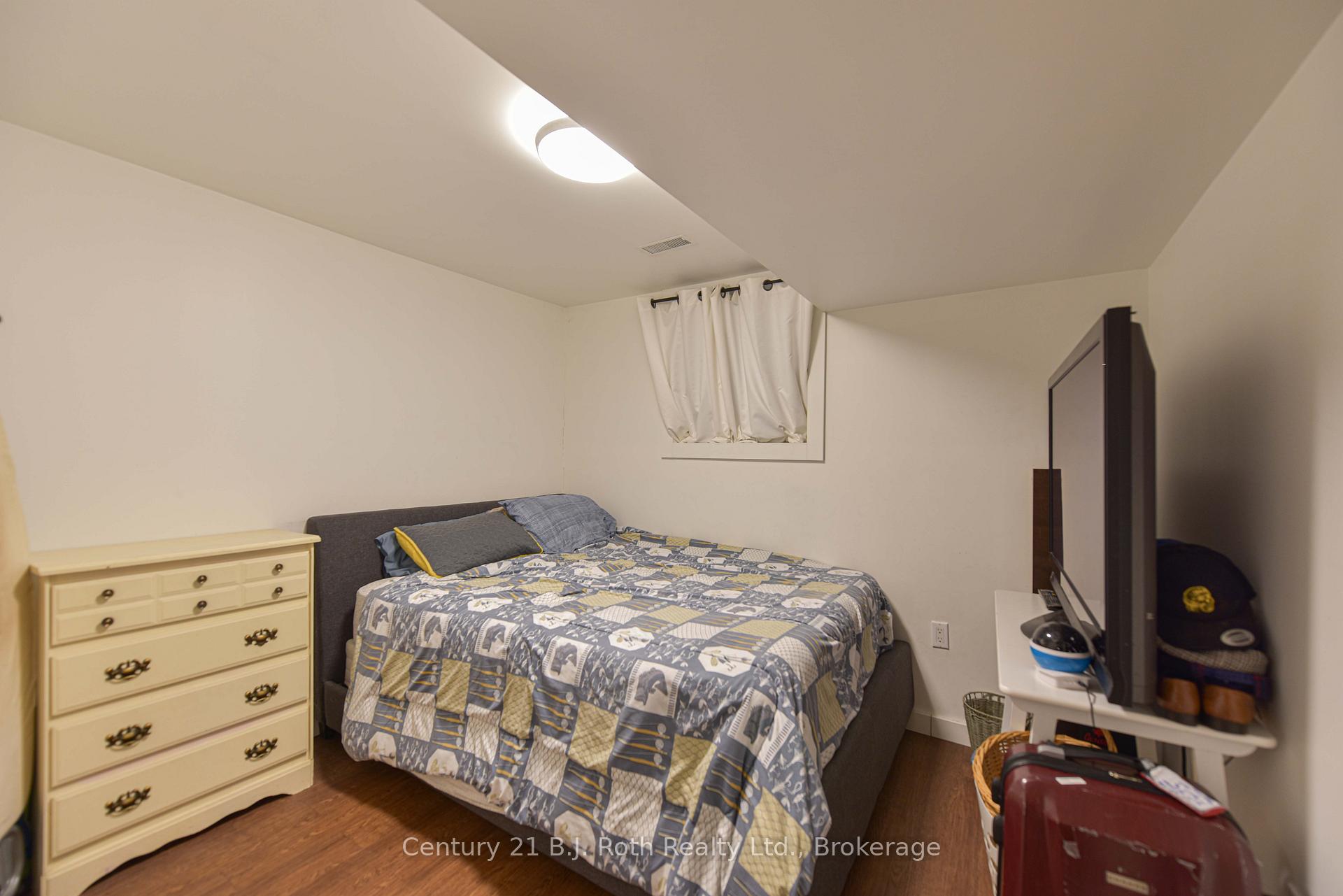 Photo 22 of 311 James Street E, Orillia — HOMEH