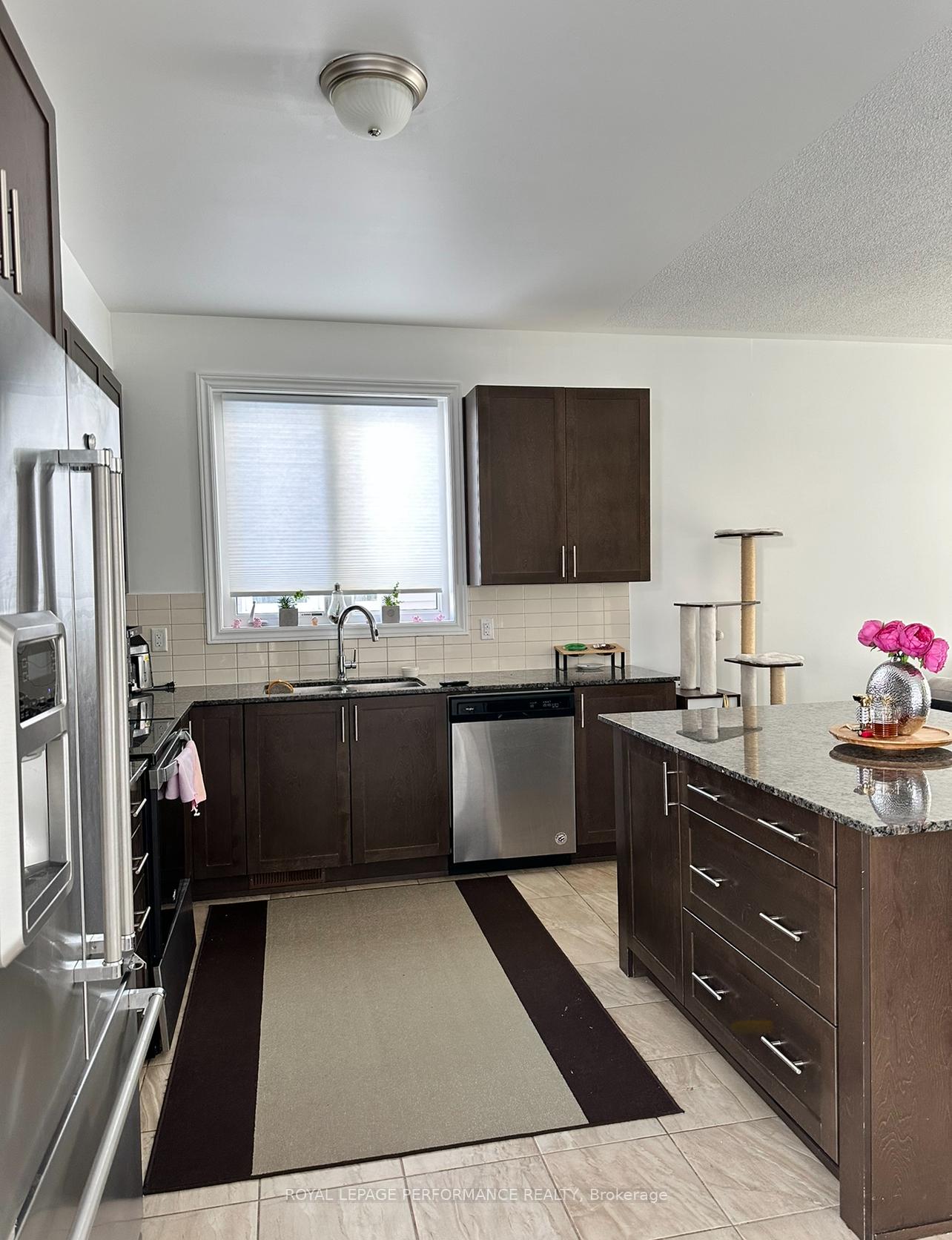 Photo 3 of 8 Dervoy Mews N, Ottawa, Chapel Hill South - Orleans Village — HOMEH