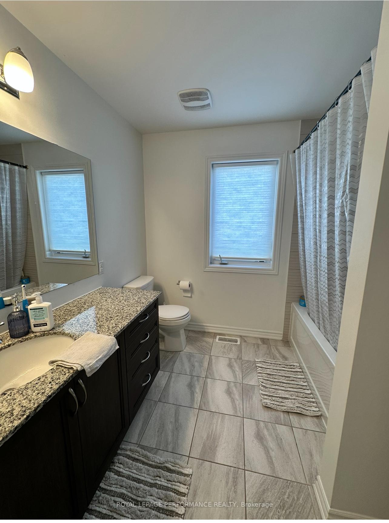 Photo 10 of 8 Dervoy Mews N, Ottawa, Chapel Hill South - Orleans Village — HOMEH